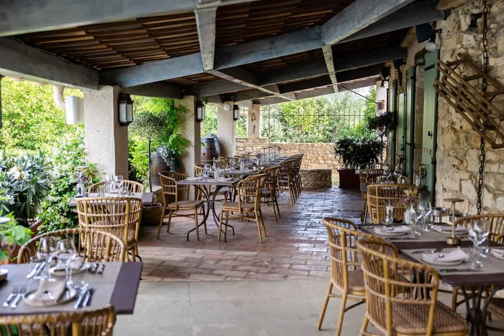 Patio in LA FERME DE LA HUPPE