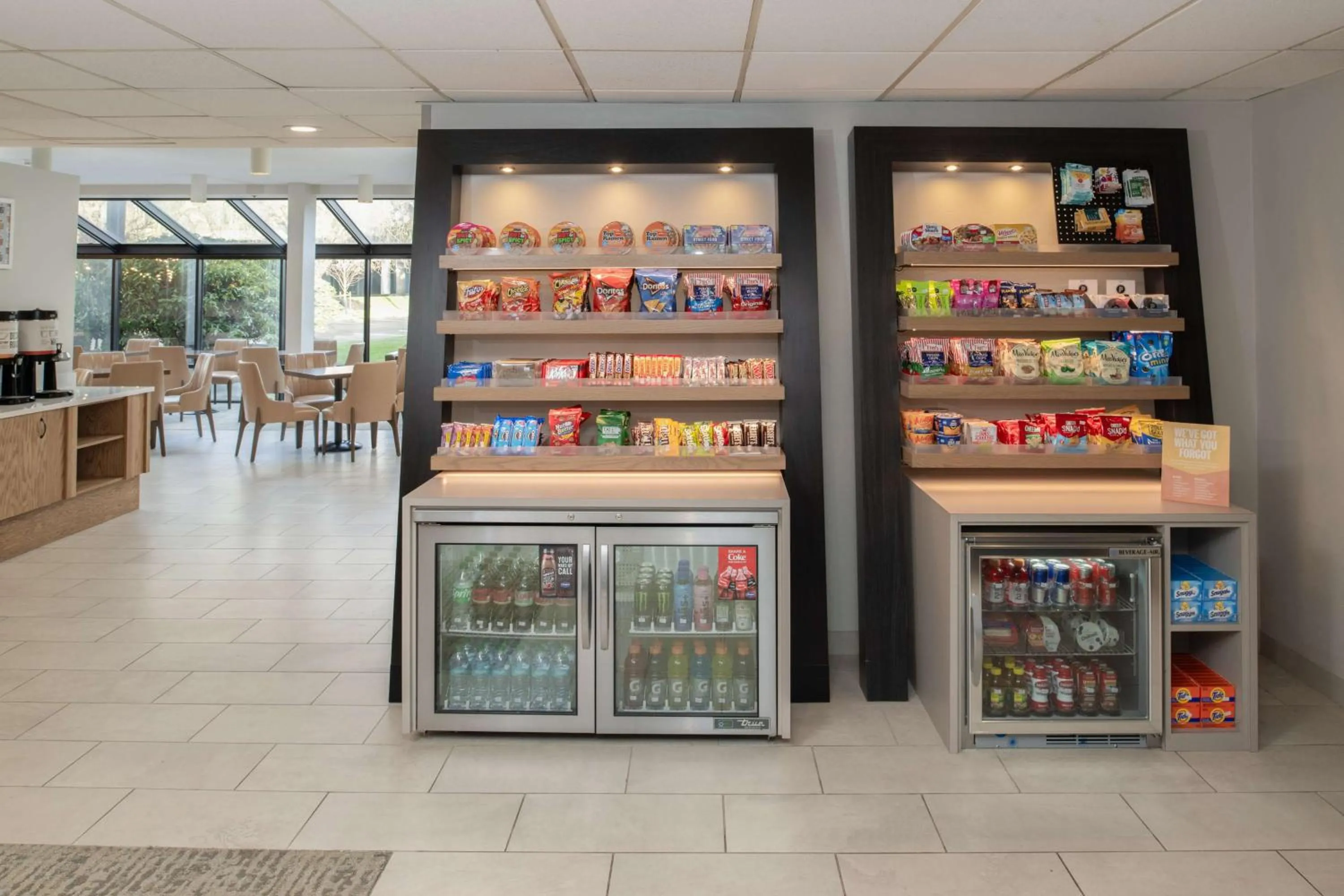 Restaurant/places to eat in Hampton Inn Seattle/Southcenter