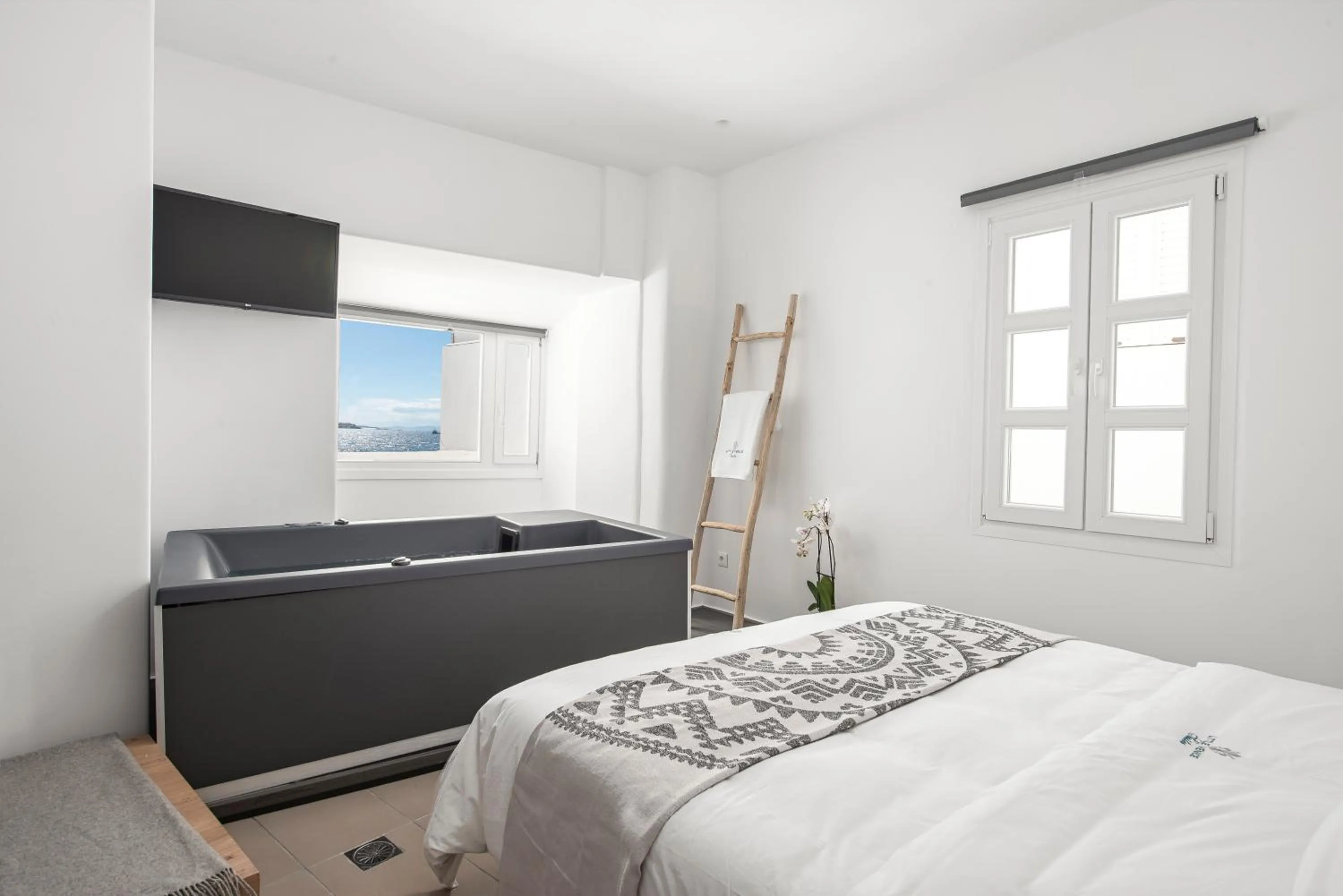 Bed in Little Venice Villas