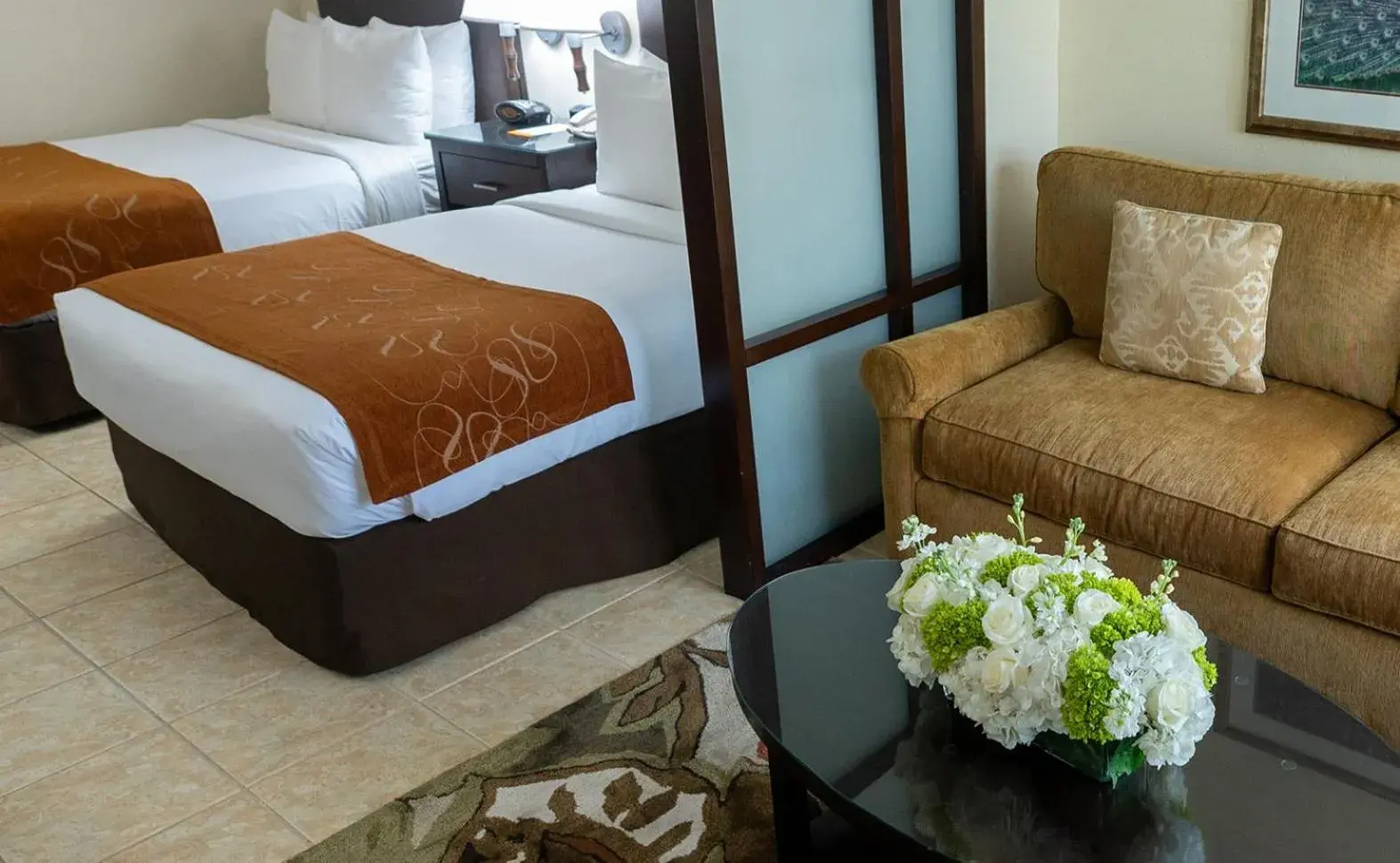 Deluxe Double Suite with Two Double Beds - Non-Smoking in Comfort Suites Paradise Island Deluxe Double Suite with Two Double Beds - Non-Smoking in Comfort Suites Paradise Island