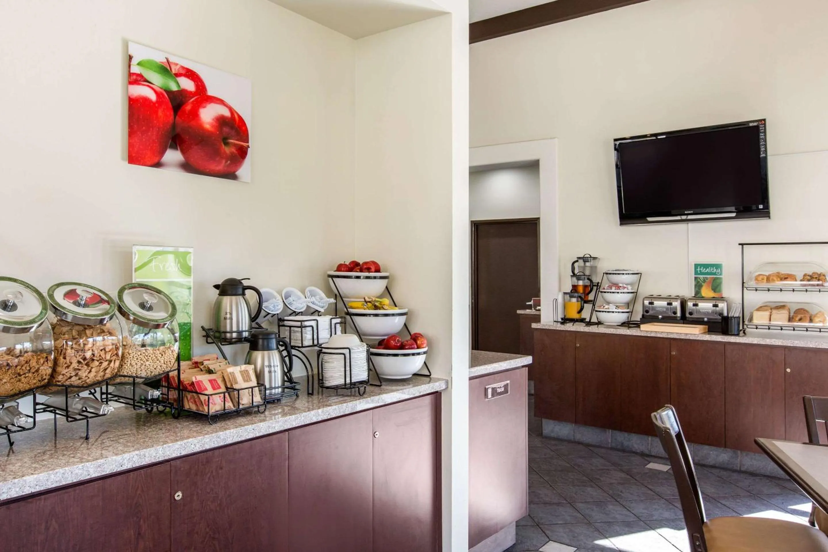 Restaurant/places to eat in Quality Inn Palm Springs Downtown