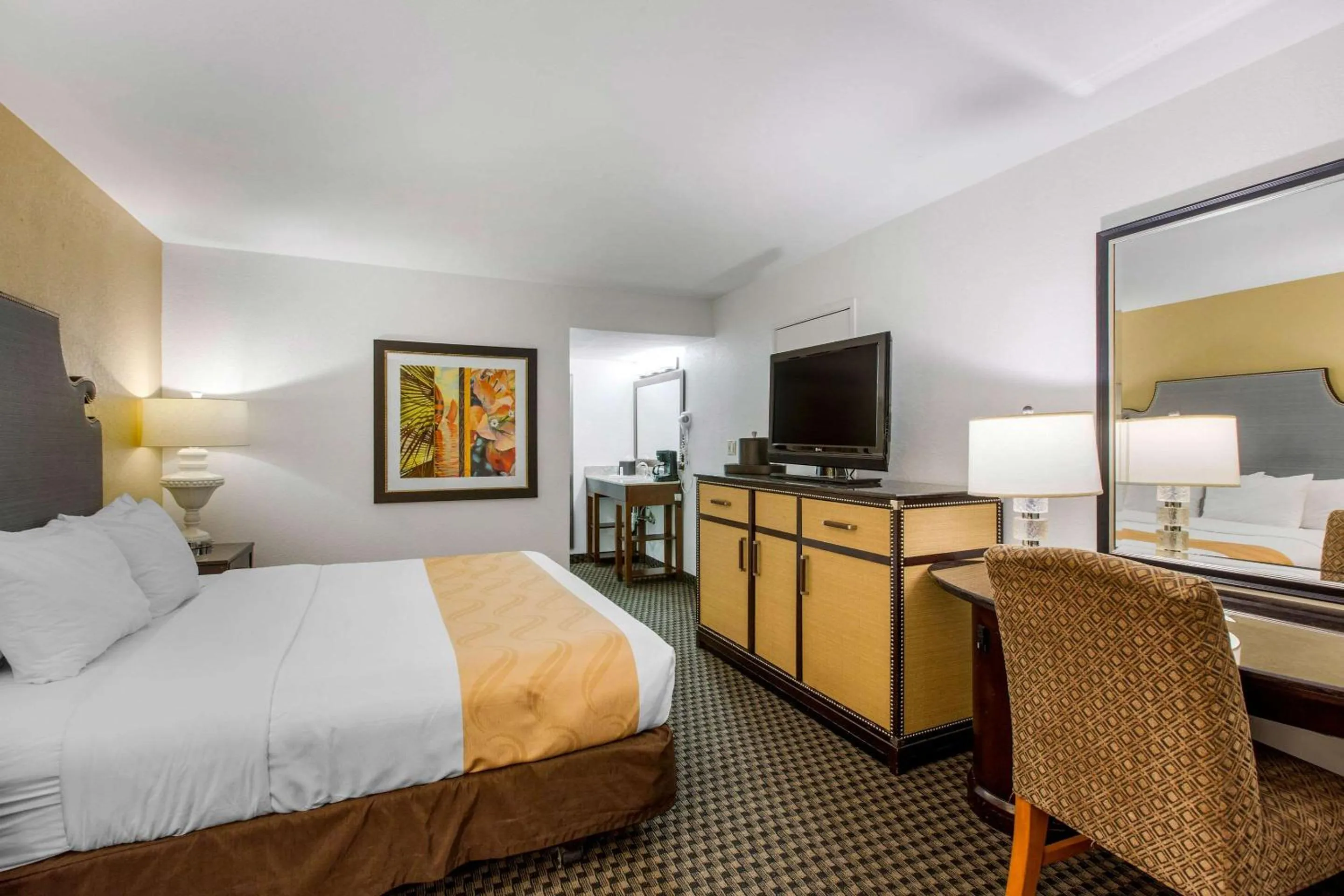 Photo of the whole room in Quality Inn Palm Springs Downtown