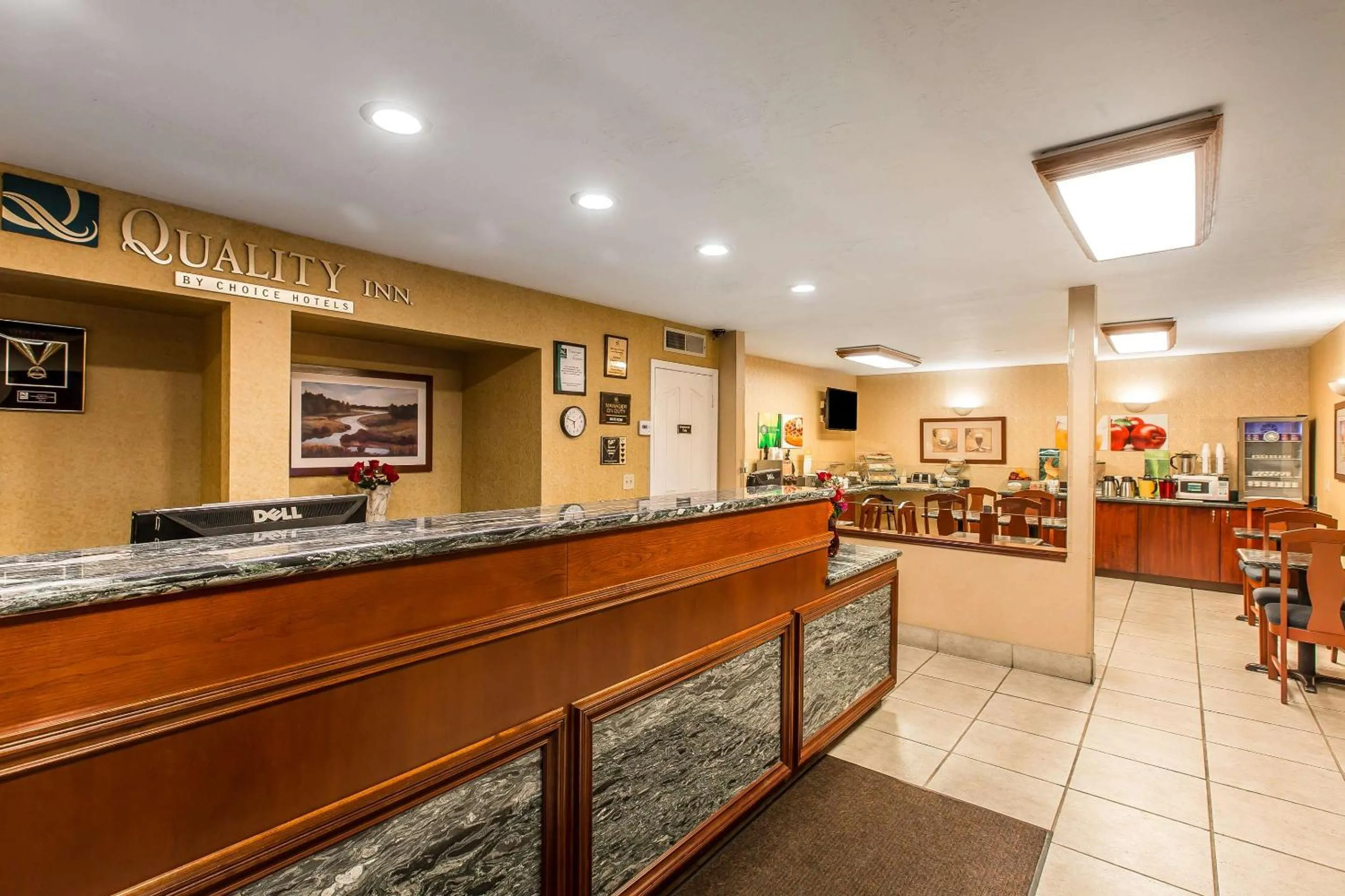 Lobby or reception in Quality Inn Near China Lake Naval Station