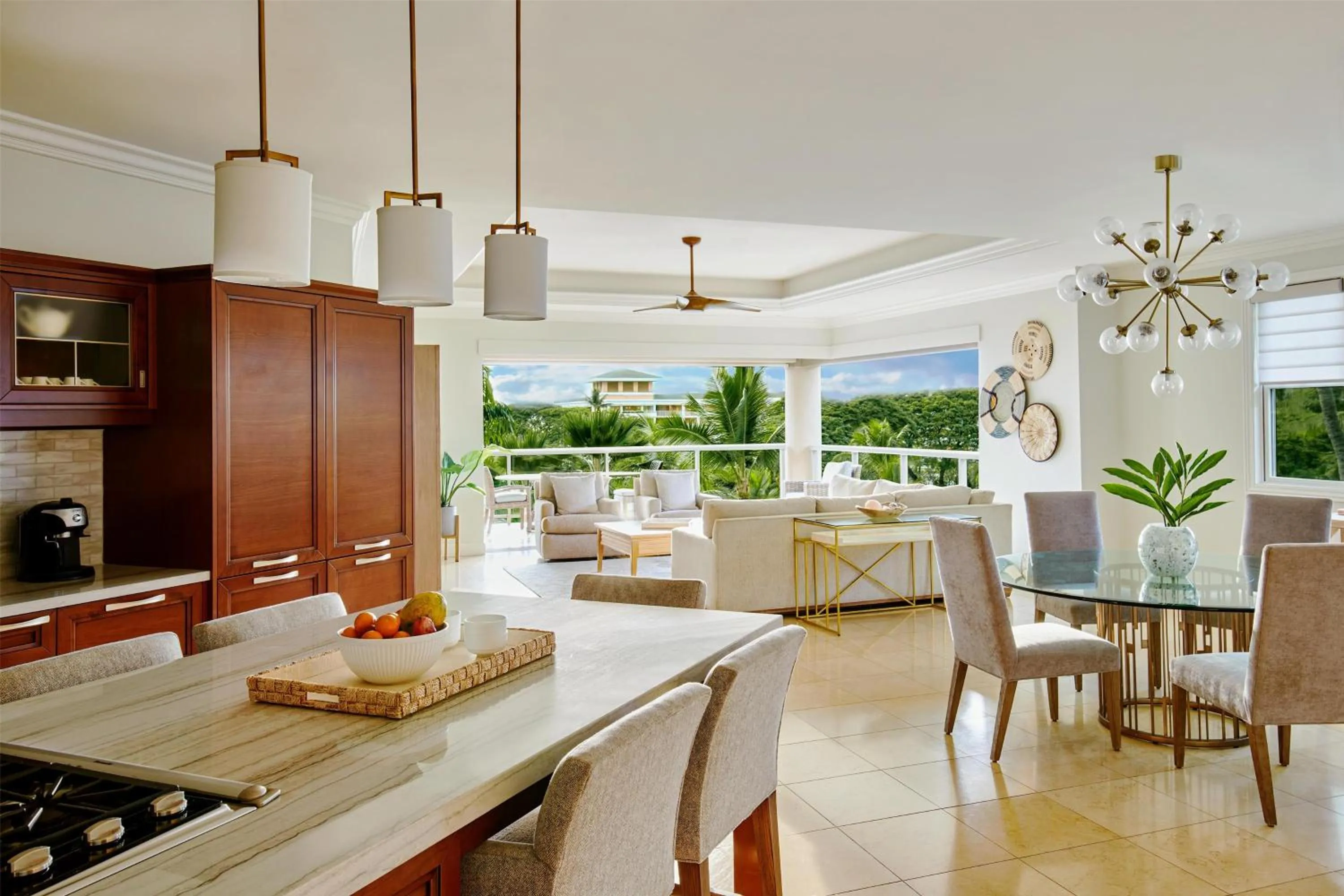 Kitchen or kitchenette in Ho'olei at Grand Wailea