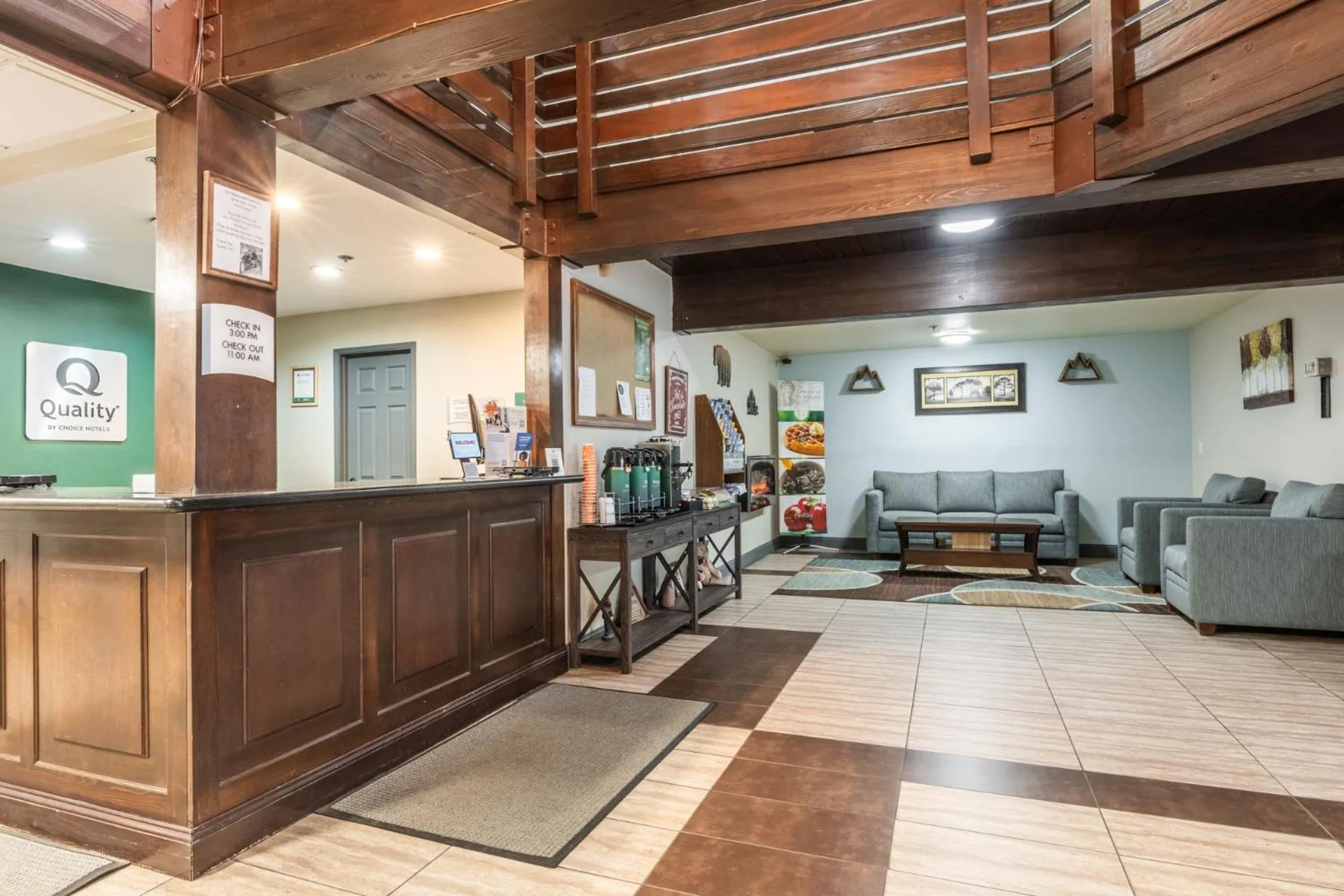 Coffee/tea facilities in Quality Inn near Mammoth Mountain Ski Resort