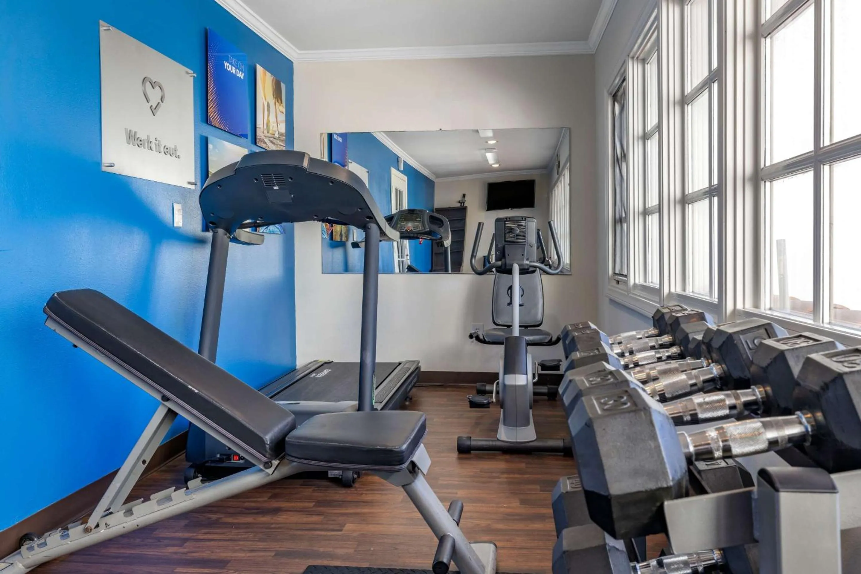 Fitness centre/facilities in Comfort Suites San Clemente Beach