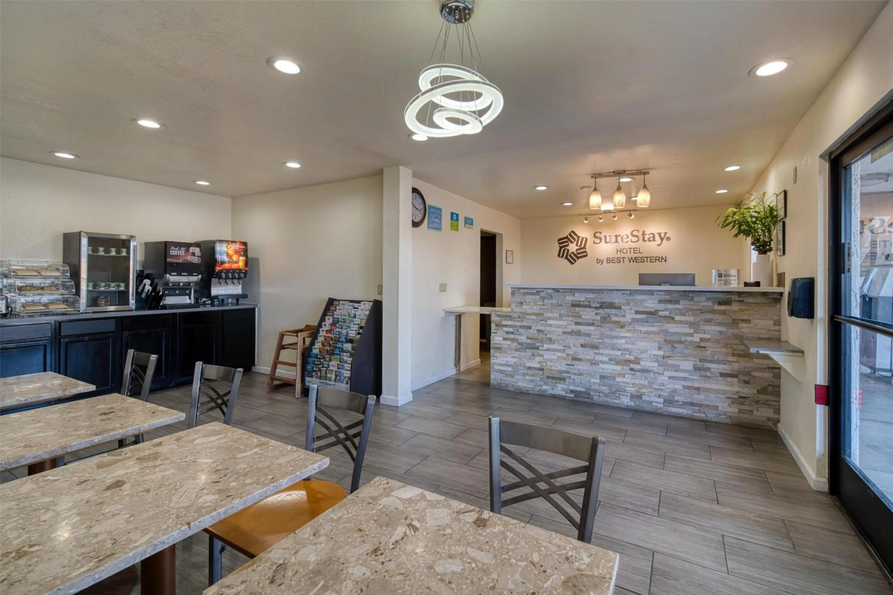 Lobby or reception in SureStay Hotel by Best Western Williams