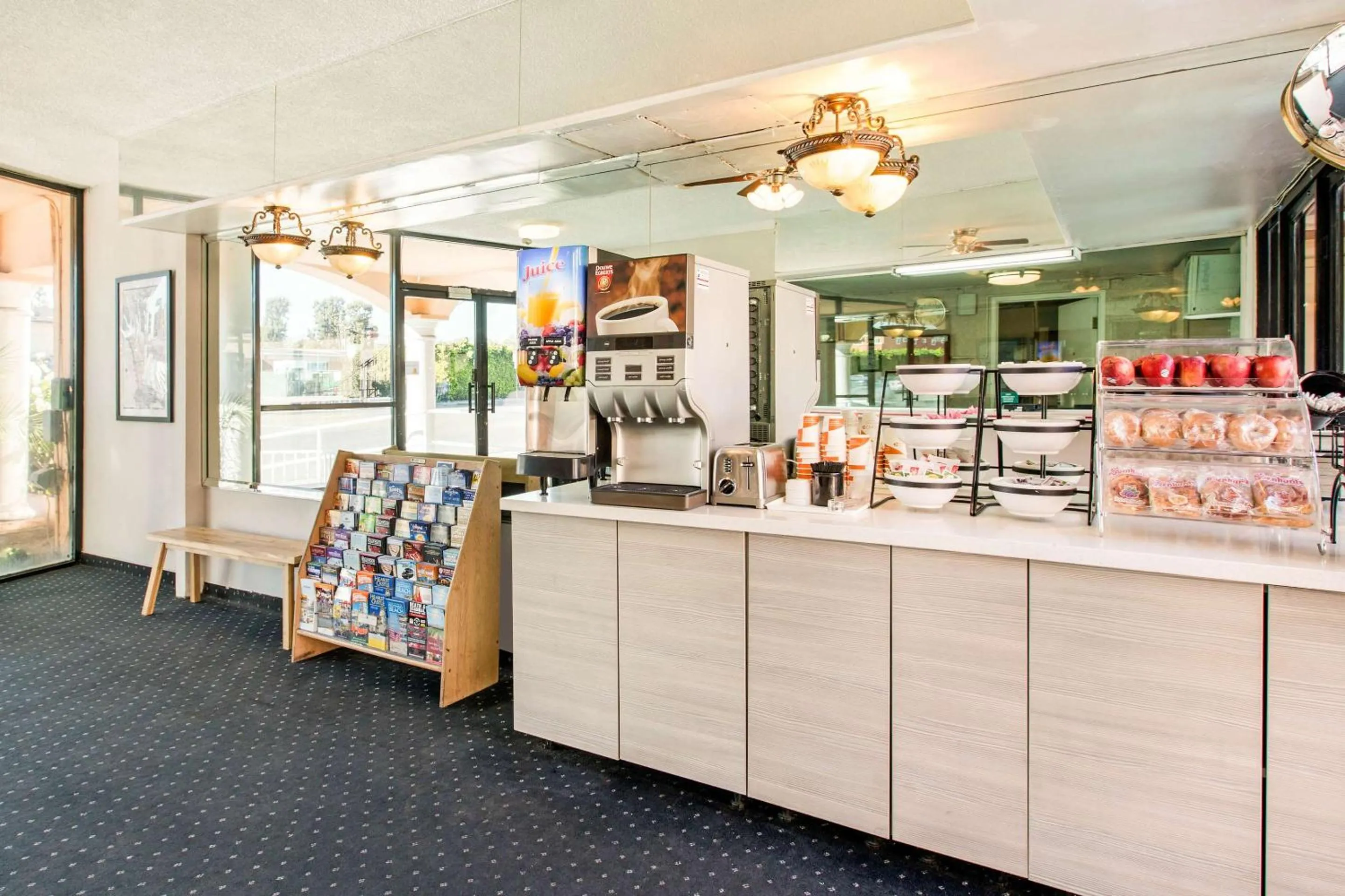 Breakfast in Rodeway Inn near Melrose Ave