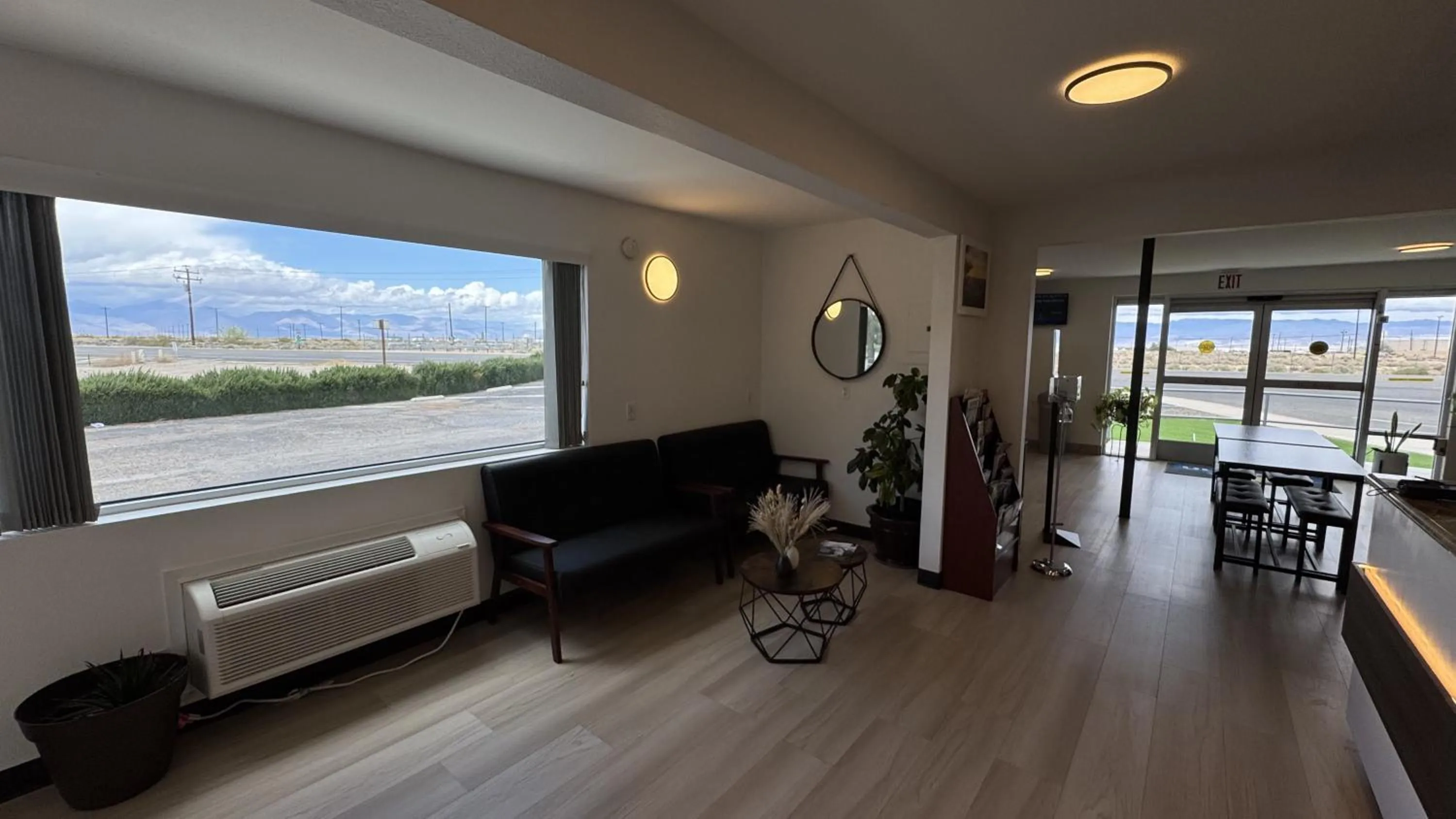 Lobby or reception in Days Inn by Wyndham Ridgecrest near China Lake Naval Station