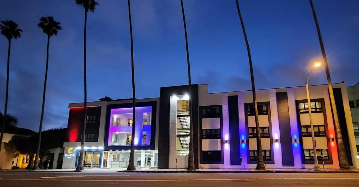 Property building in Comfort Inn Santa Monica - West Los Angeles