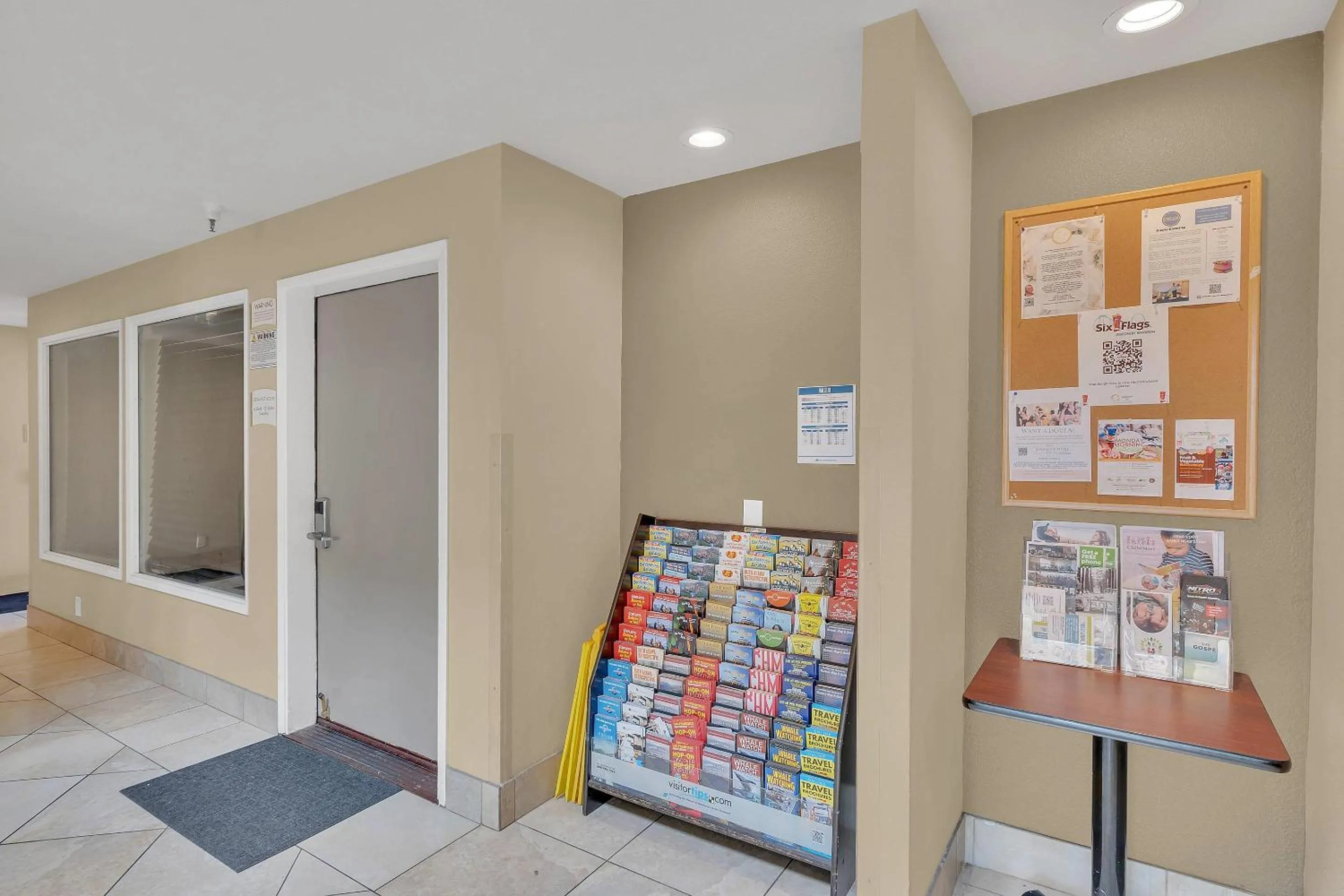 Lobby or reception in Quality Inn near Six Flags Discovery Kingdom-Napa Valley