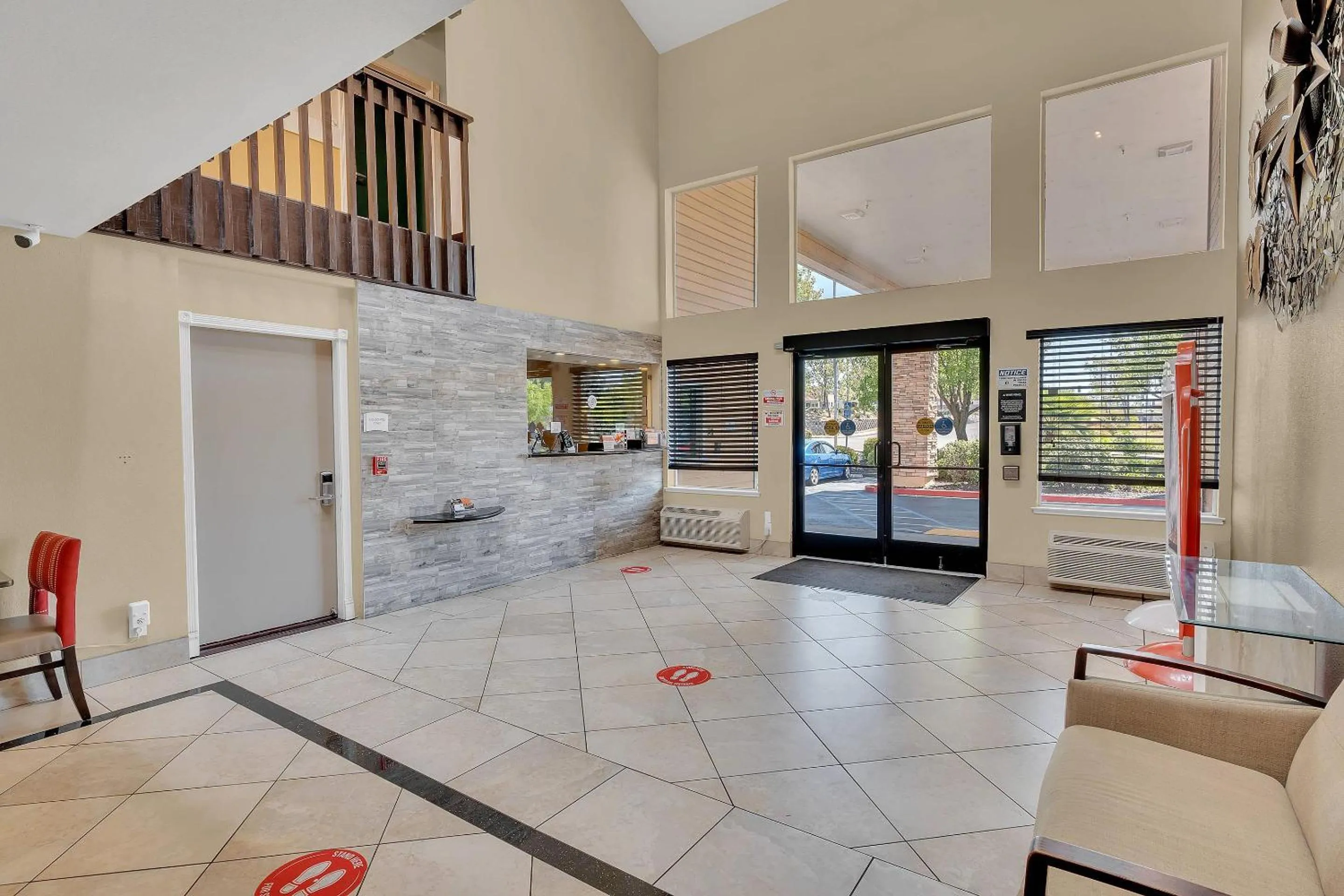 Lobby or reception in Quality Inn near Six Flags Discovery Kingdom-Napa Valley