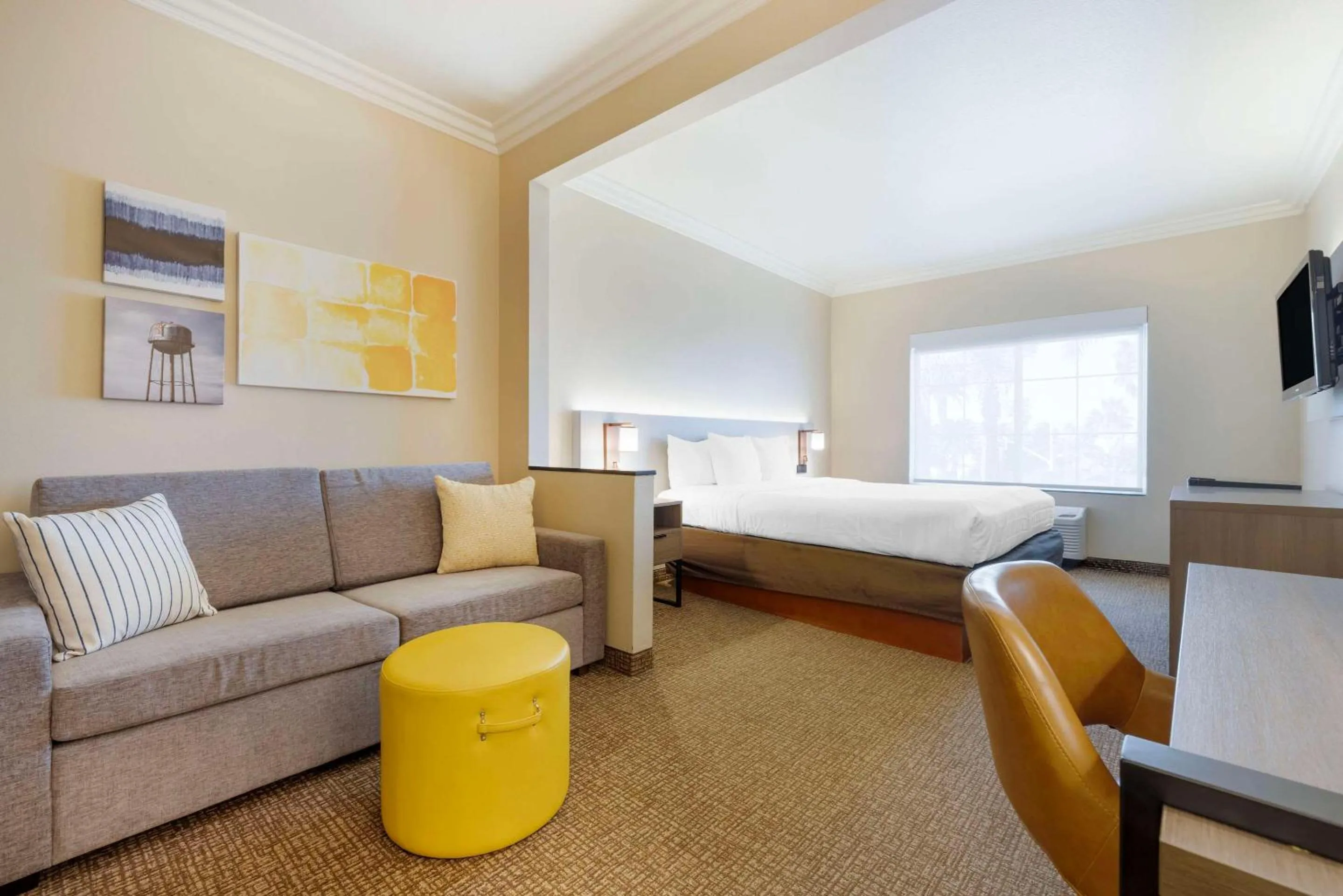 Bedroom in Comfort Suites Oceanside Camp Pendleton Area