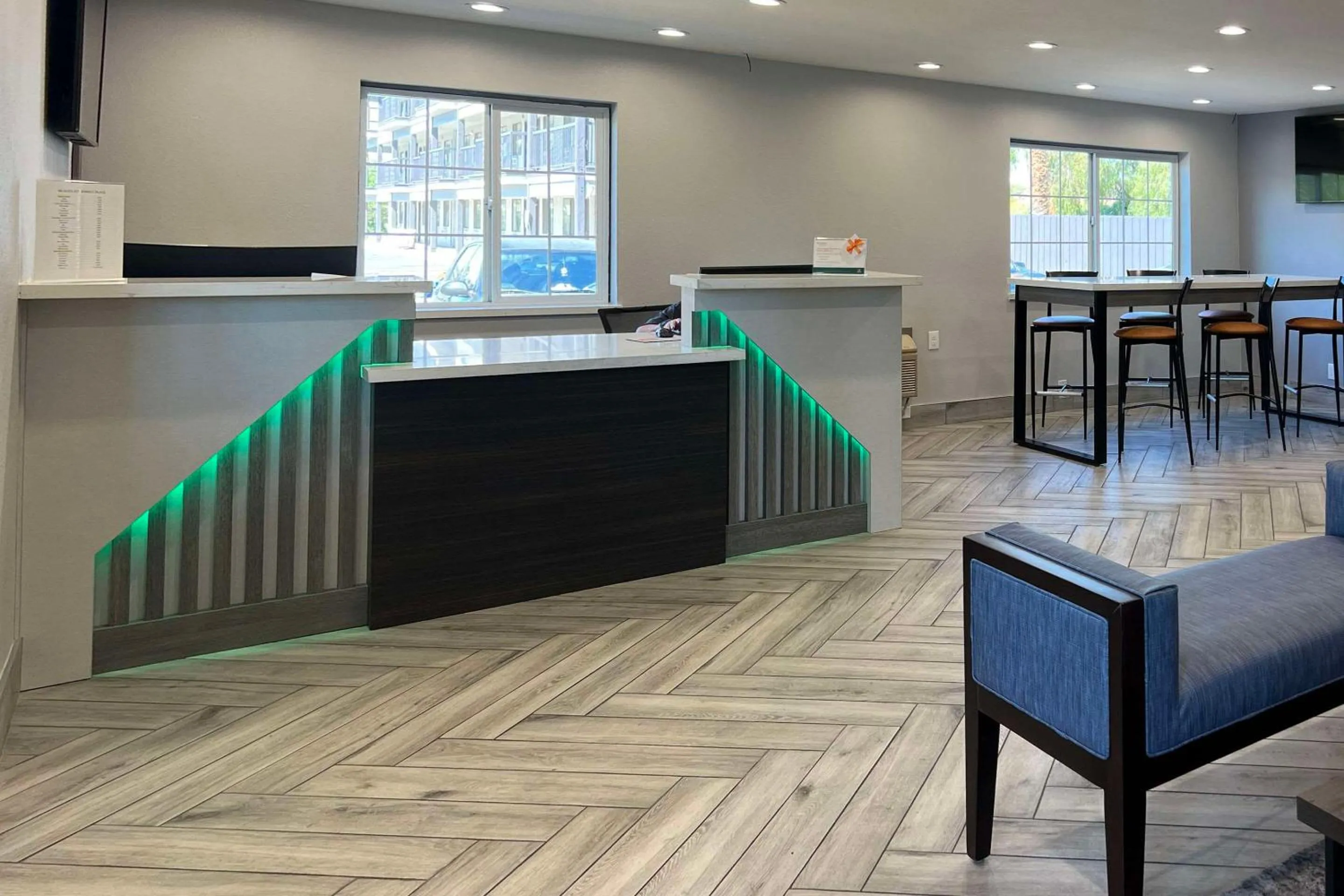 Lobby or reception in Quality Inn Tracy I-205