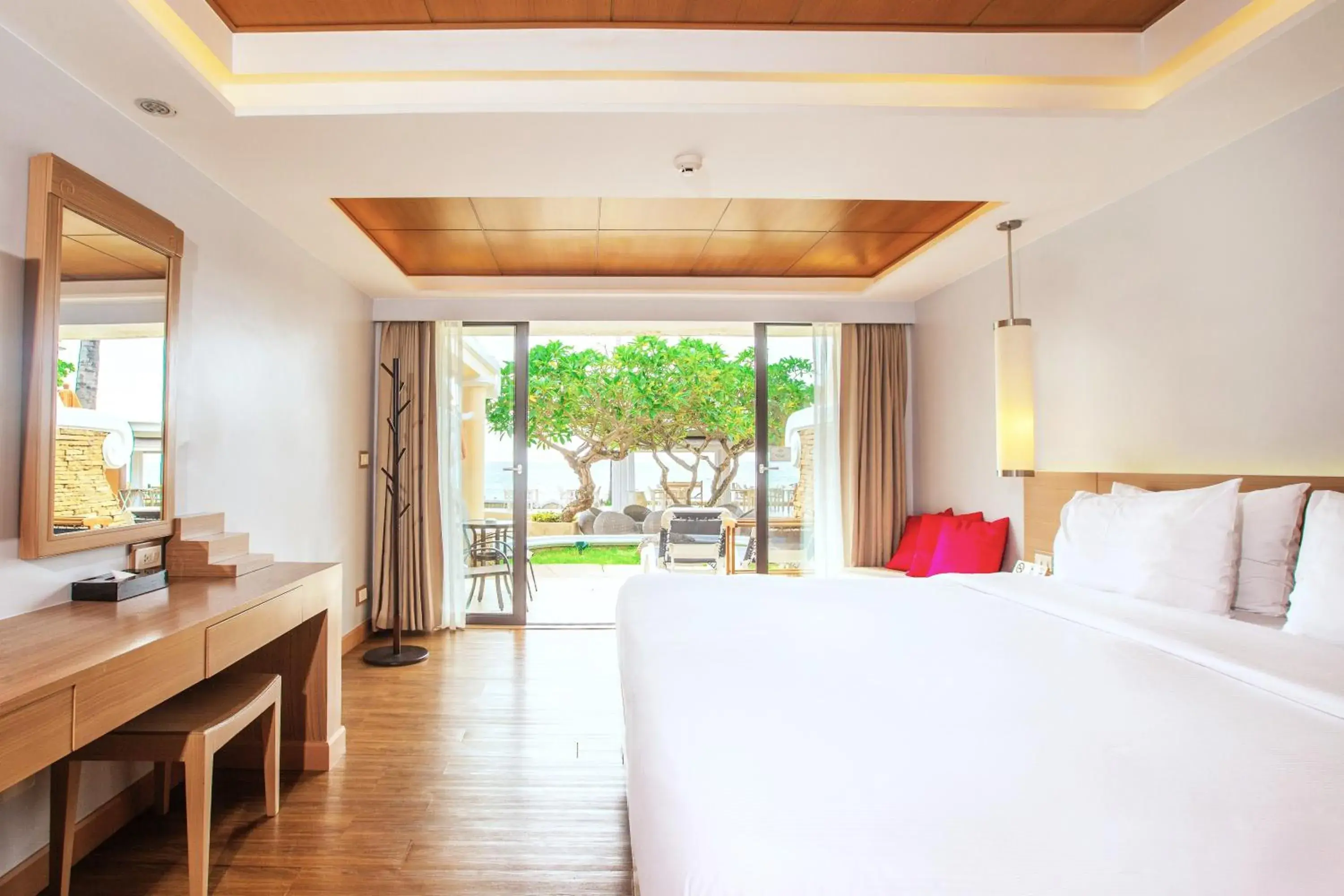 Deluxe Room in Beyond Karon Deluxe Room in Beyond Karon