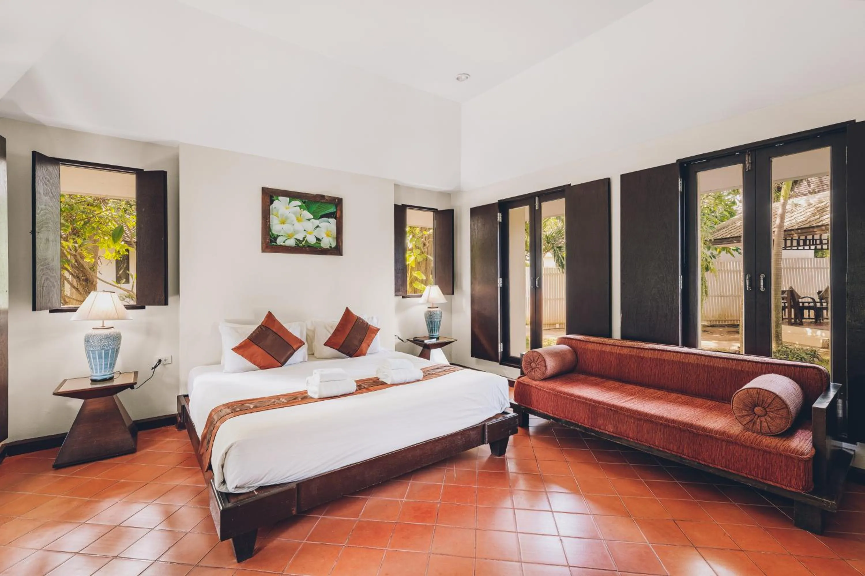 Bedroom, Bed in The Hive Hotel