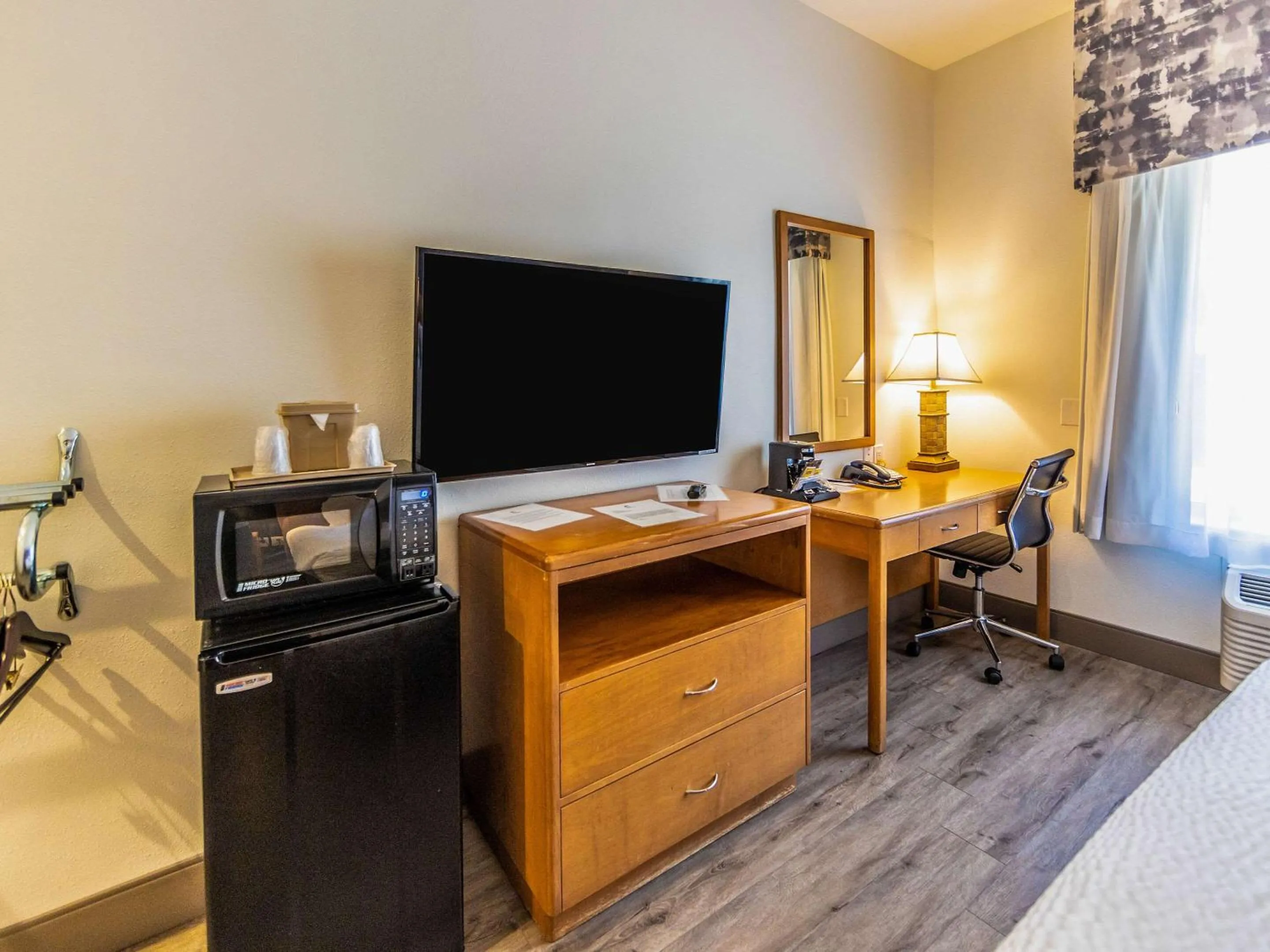 Bedroom, Bed in The Hanford Hotel