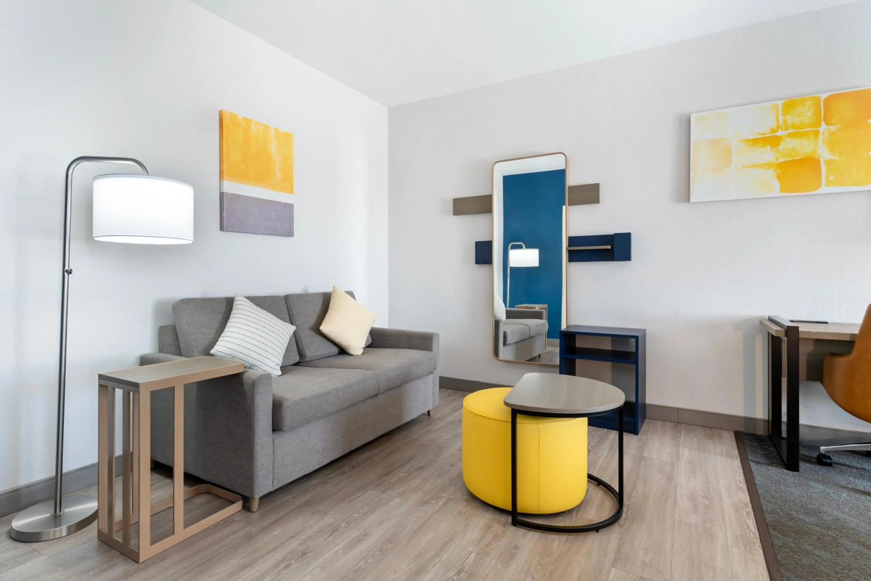 Comfort Inn & Suites Sacramento - University Area