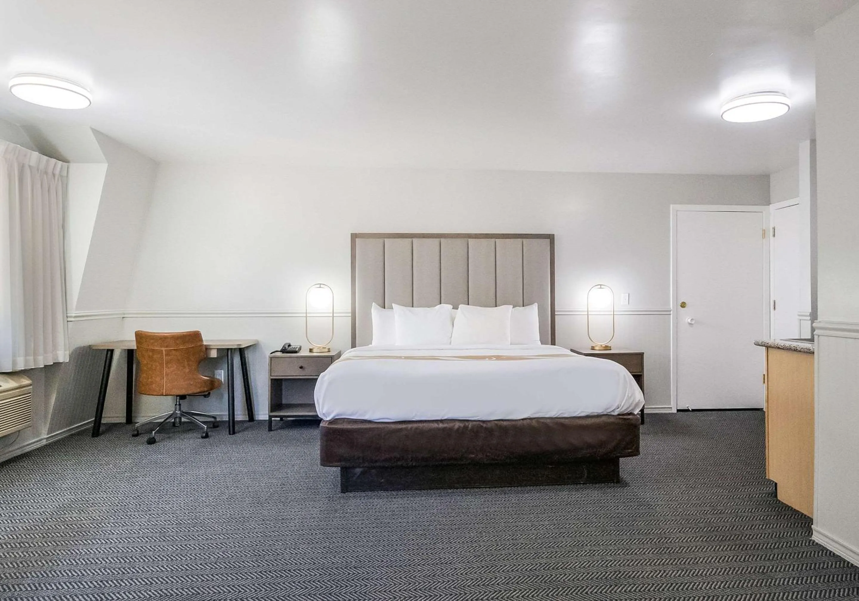 Bedroom, Bed in Quality Inn South Lake Tahoe