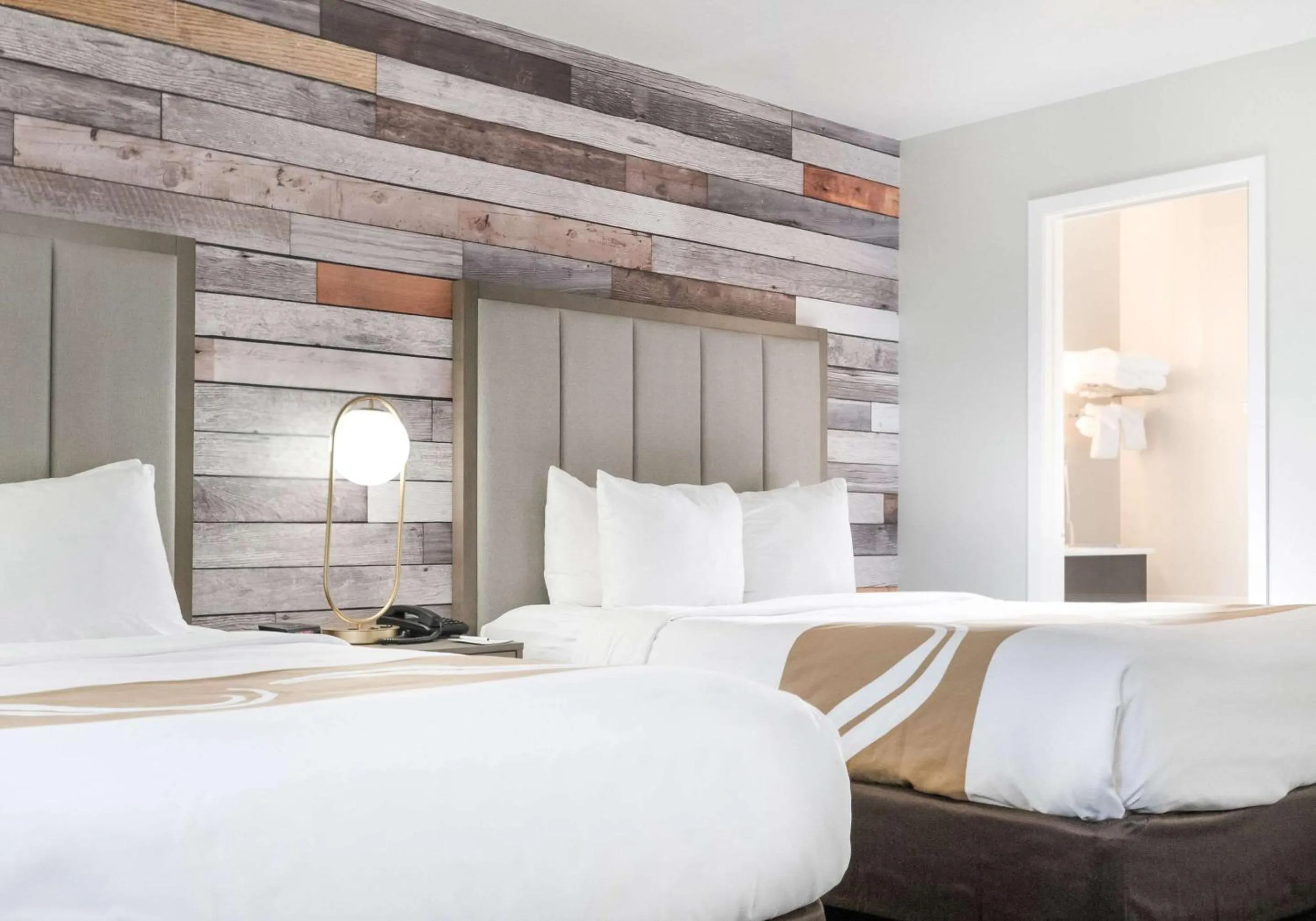 Bedroom, Bed in Quality Inn South Lake Tahoe