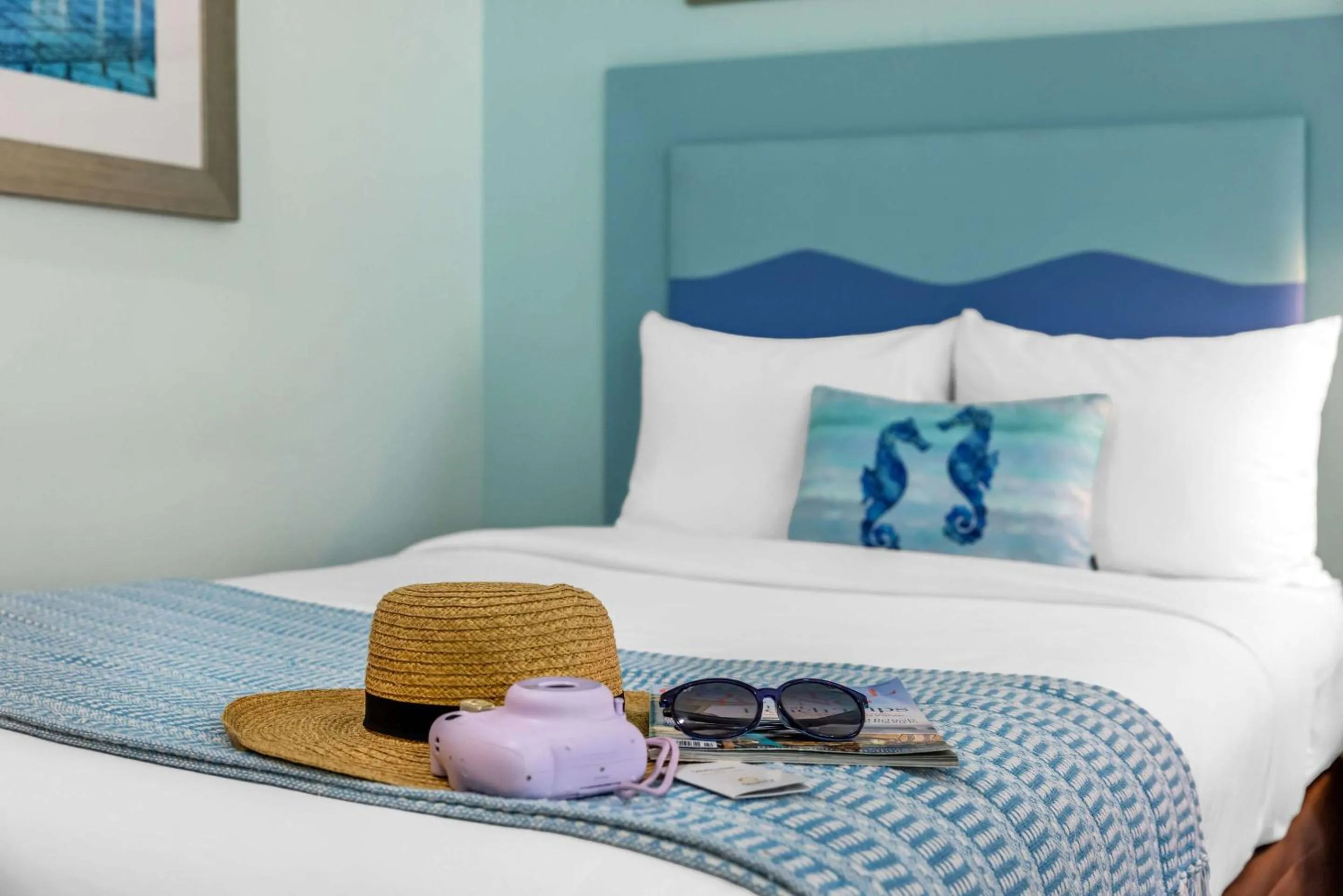 Bedroom, Bed in Quality Suites Downtown San Luis Obispo