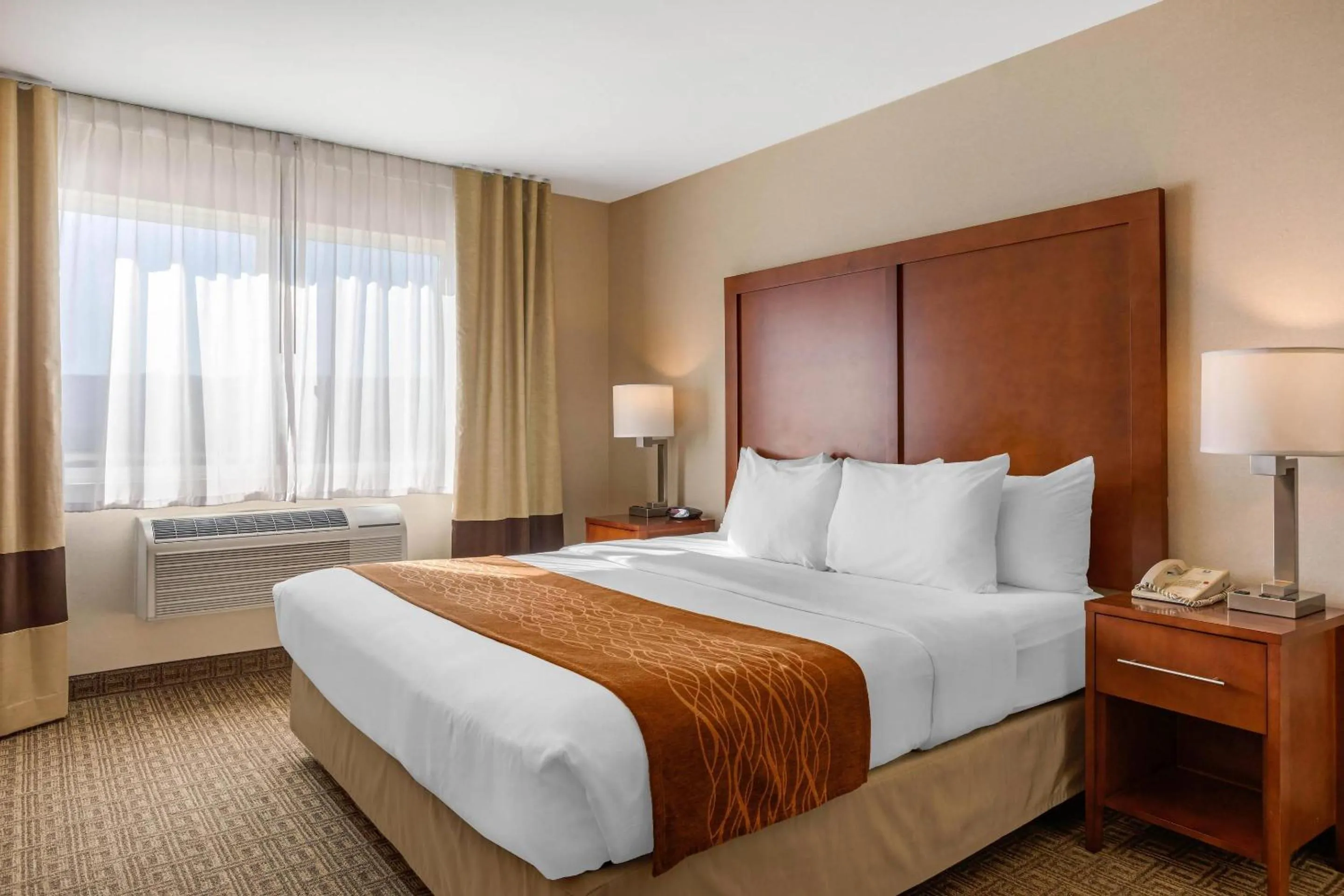 Bedroom, Bed in Comfort Inn & Suites Murrieta Temecula Wine Country