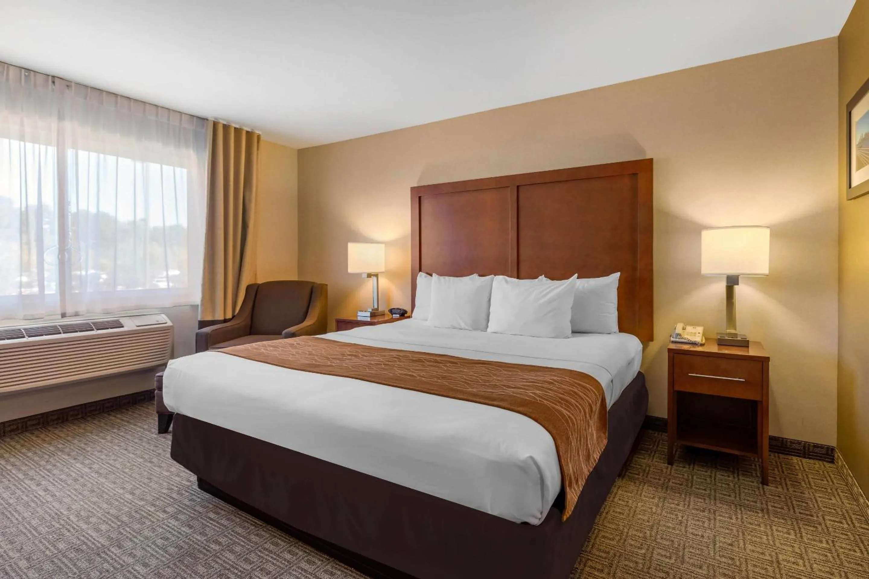 Bedroom, Bed in Comfort Inn & Suites Murrieta Temecula Wine Country