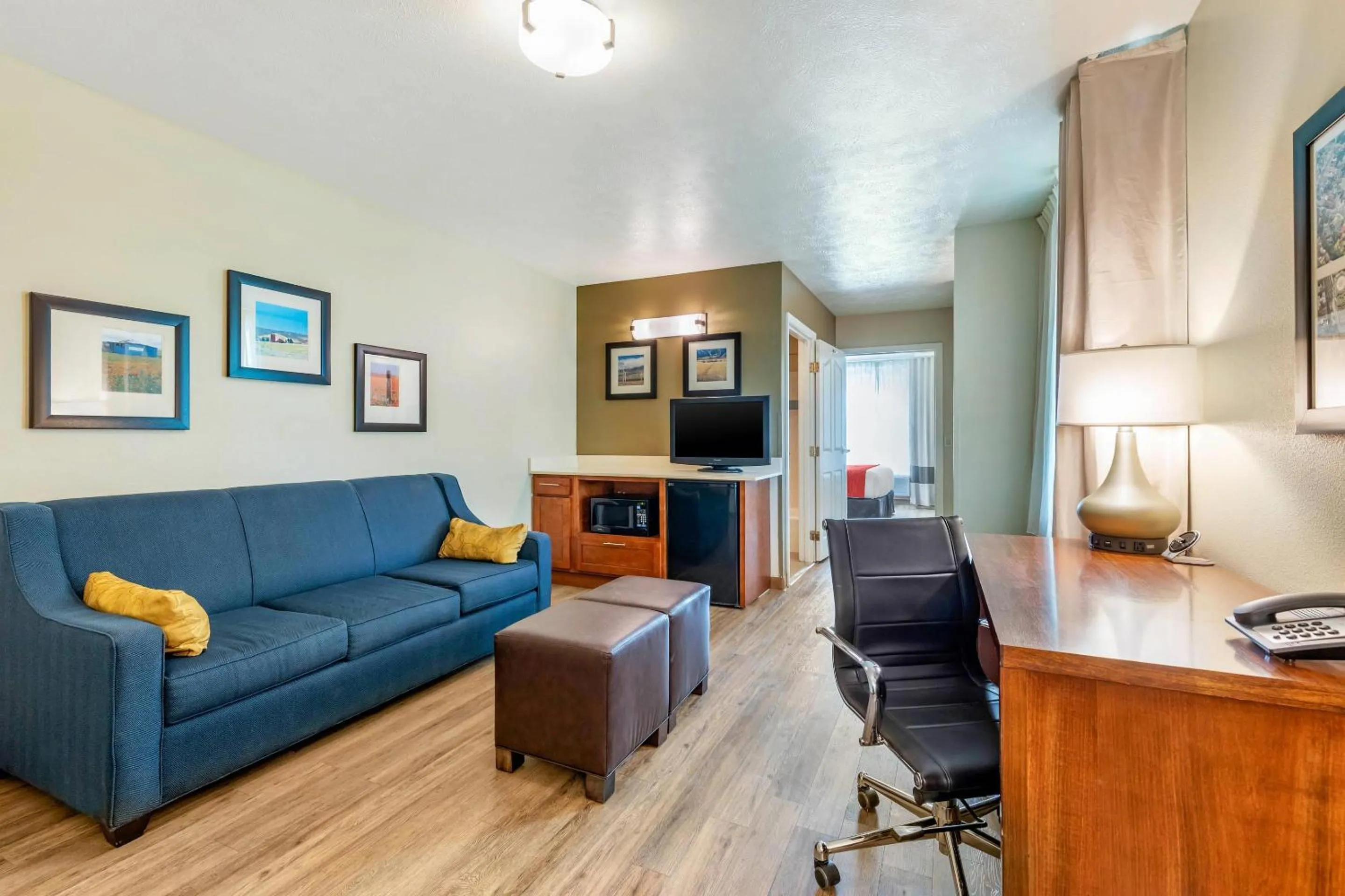 Bedroom in Comfort Inn & Suites Lancaster Antelope Valley