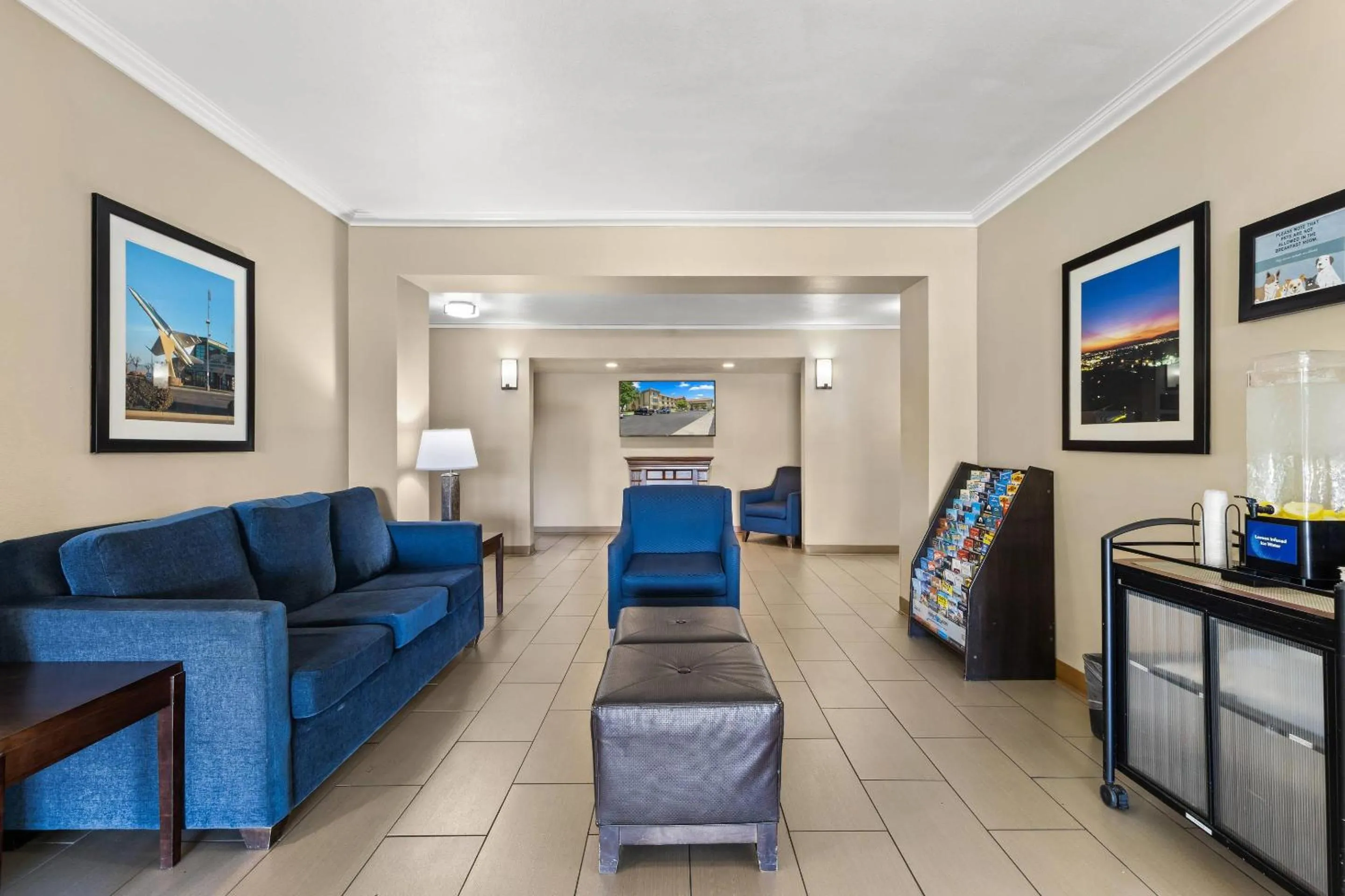 Lobby or reception in Comfort Inn & Suites Lancaster Antelope Valley