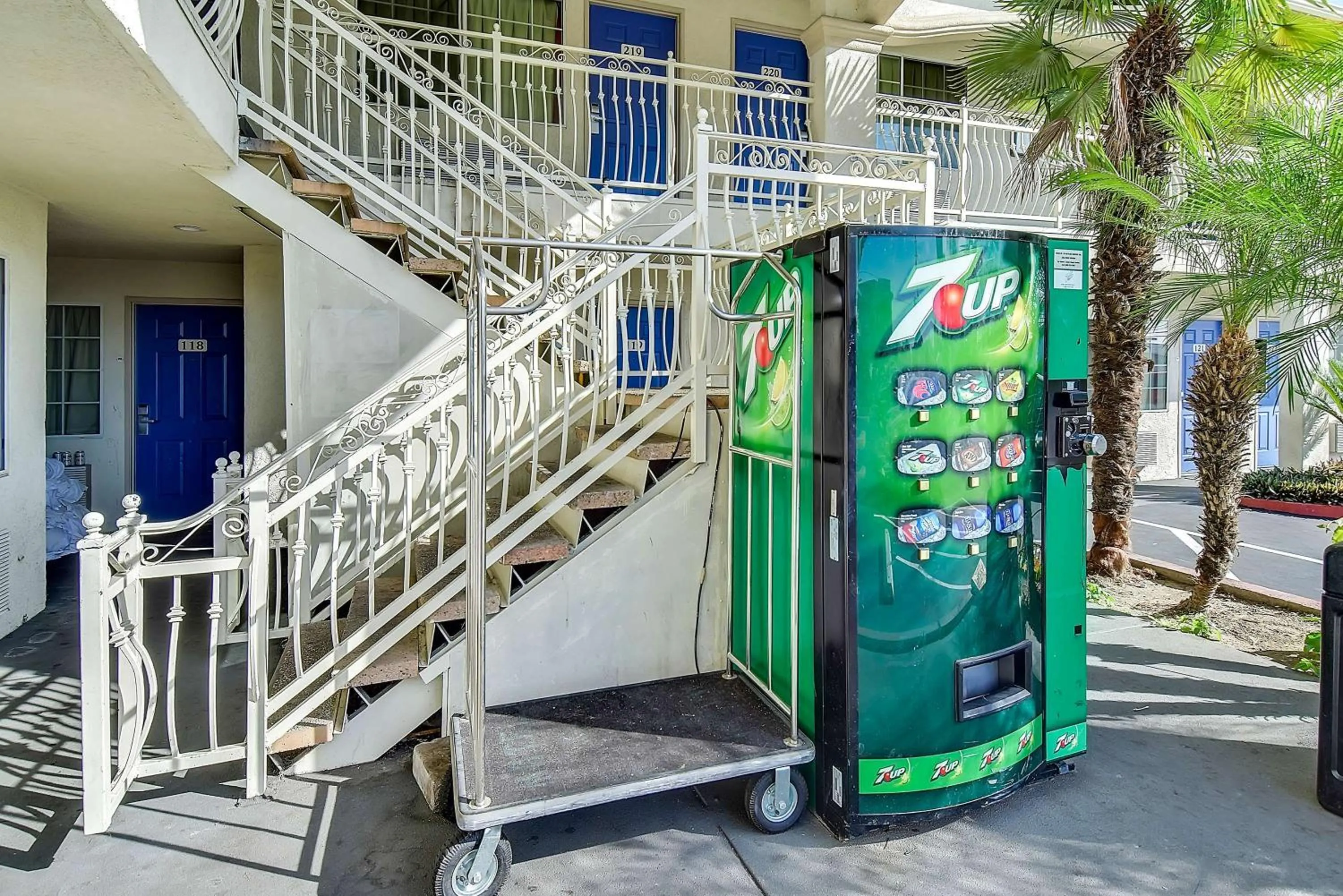 Day in Motel 6 Garden Grove