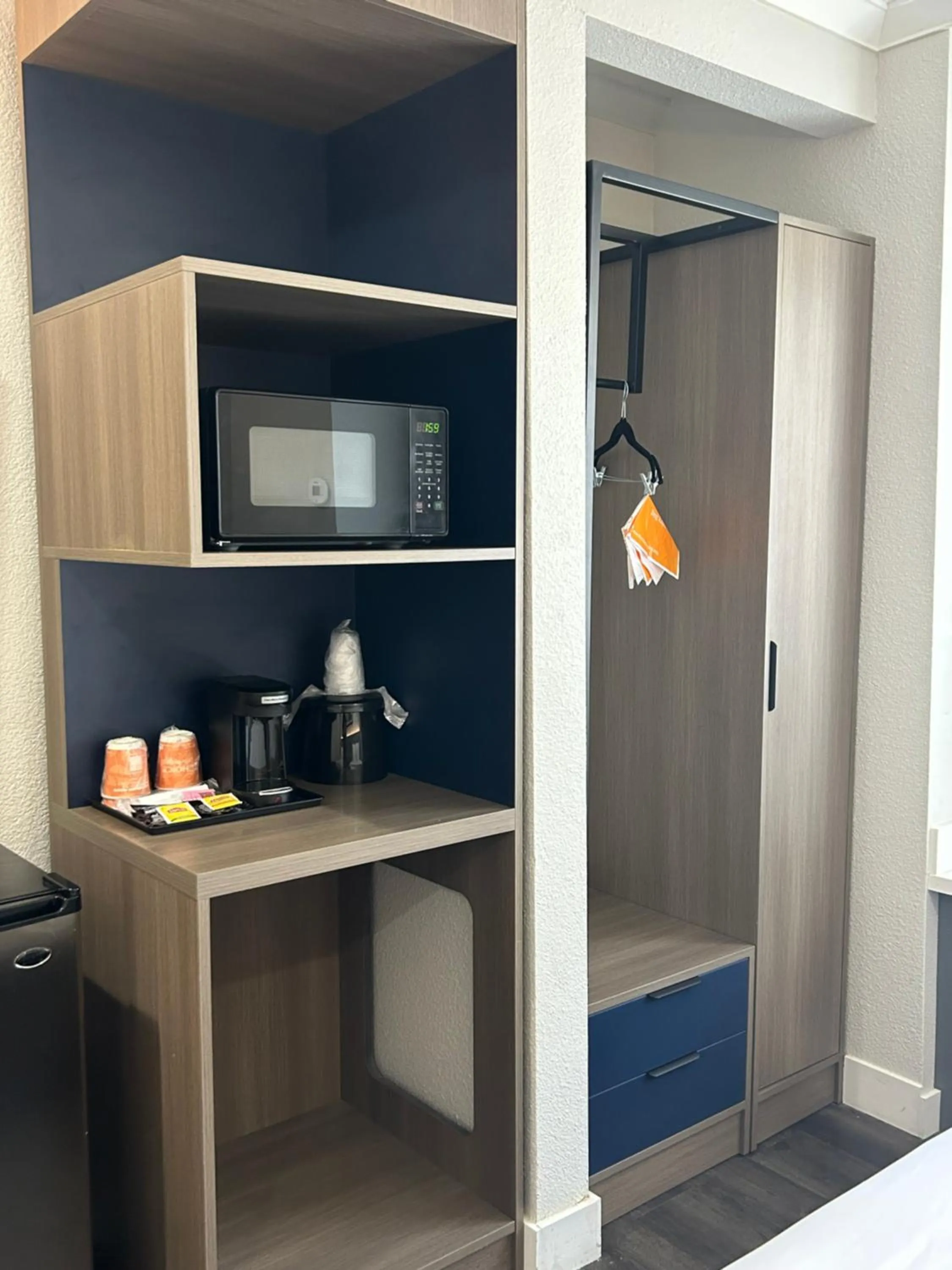 Bedroom in Quality Inn & Suites Santa Rosa South