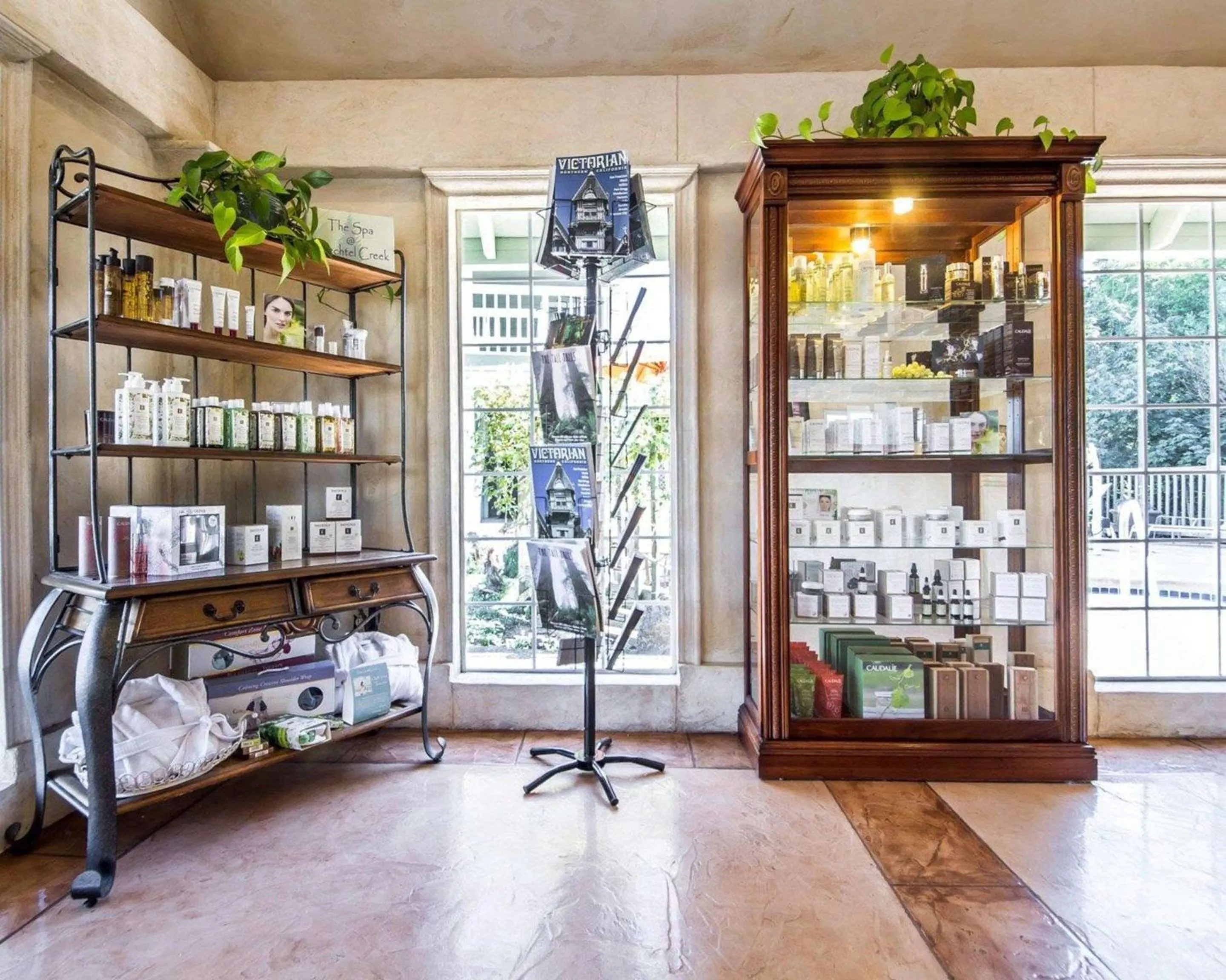 Lobby or reception in The Inn at Baechtel Creek