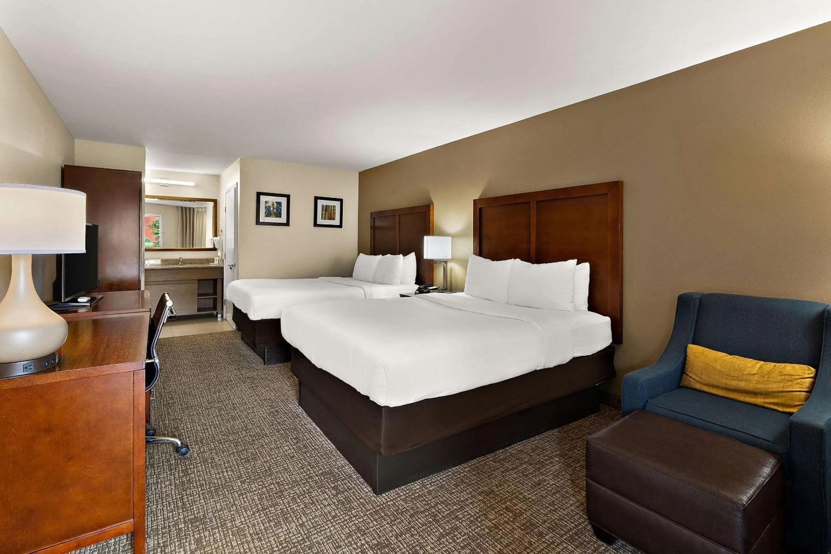 Bedroom, Bed in Comfort Inn & Suites Sequoia Kings Canyon
