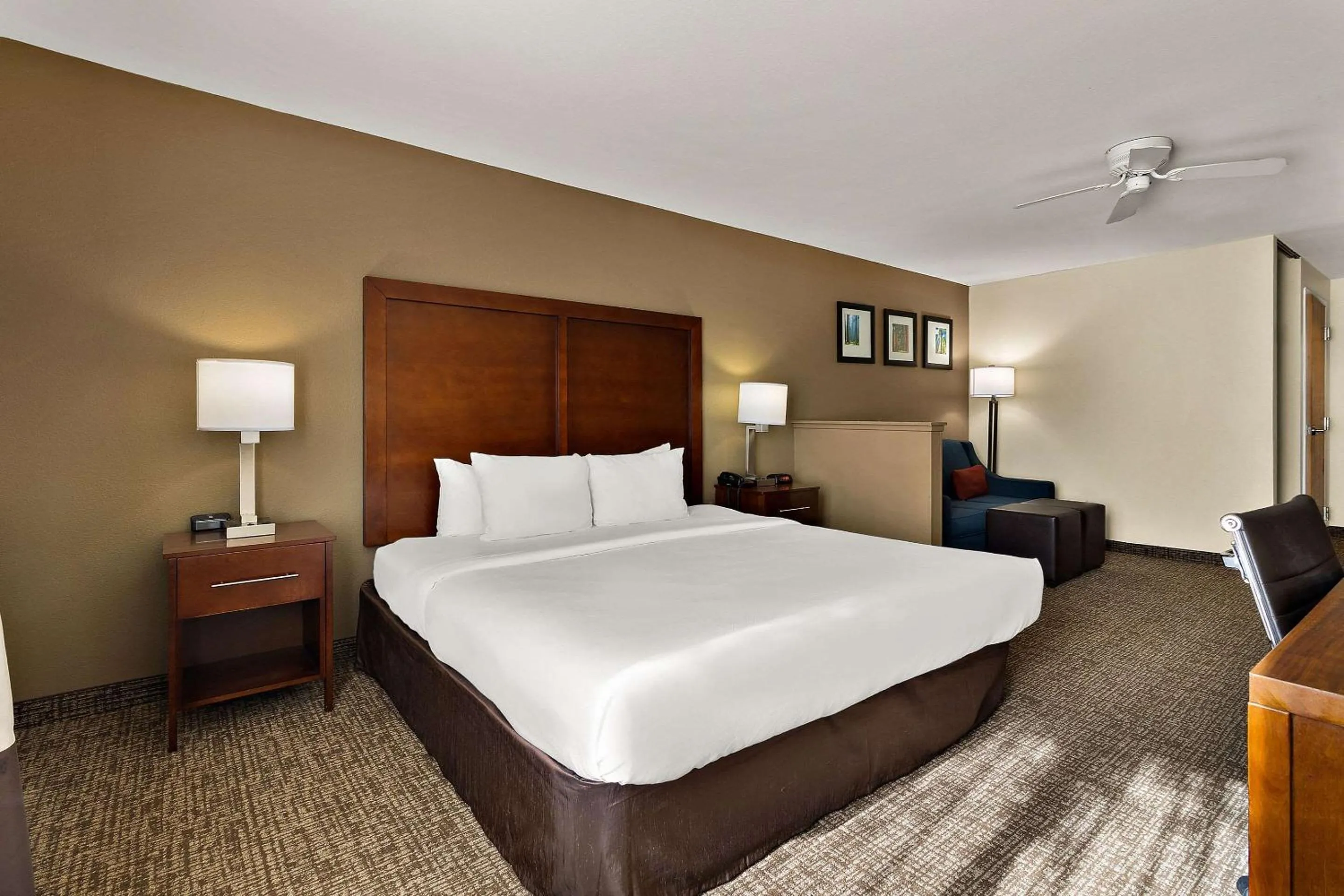 Bedroom, Bed in Comfort Inn & Suites Sequoia Kings Canyon