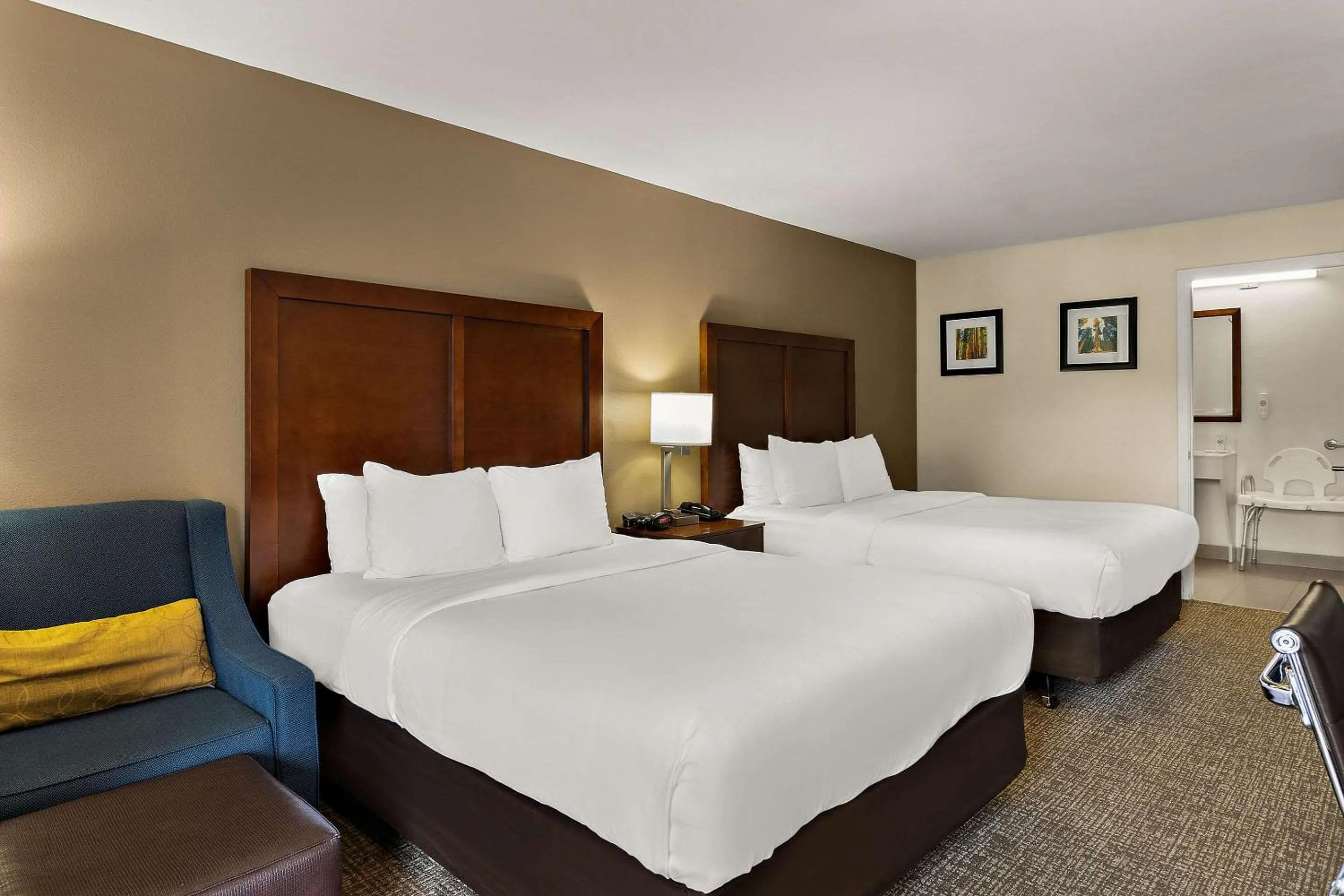 Bedroom, Bed in Comfort Inn & Suites Sequoia Kings Canyon