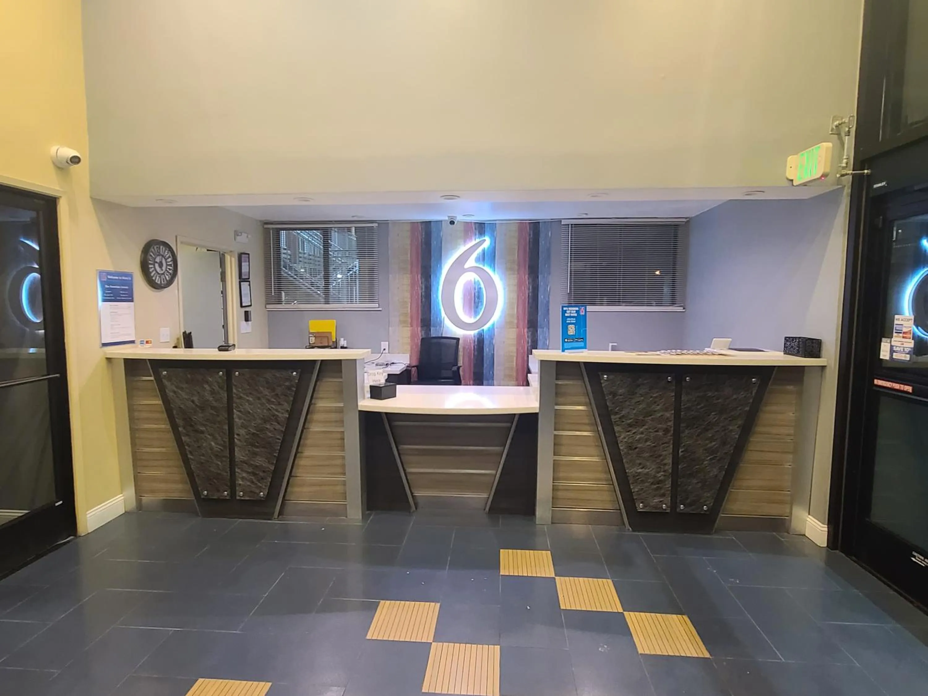 Property building in Motel 6 Martinez, CA