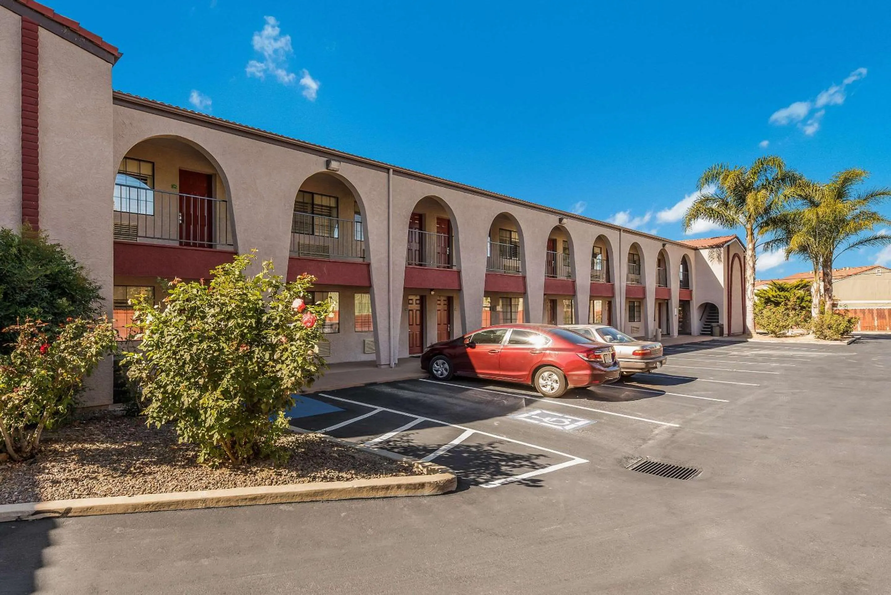 Property building in Quality Inn Near Fort Hunter Liggett