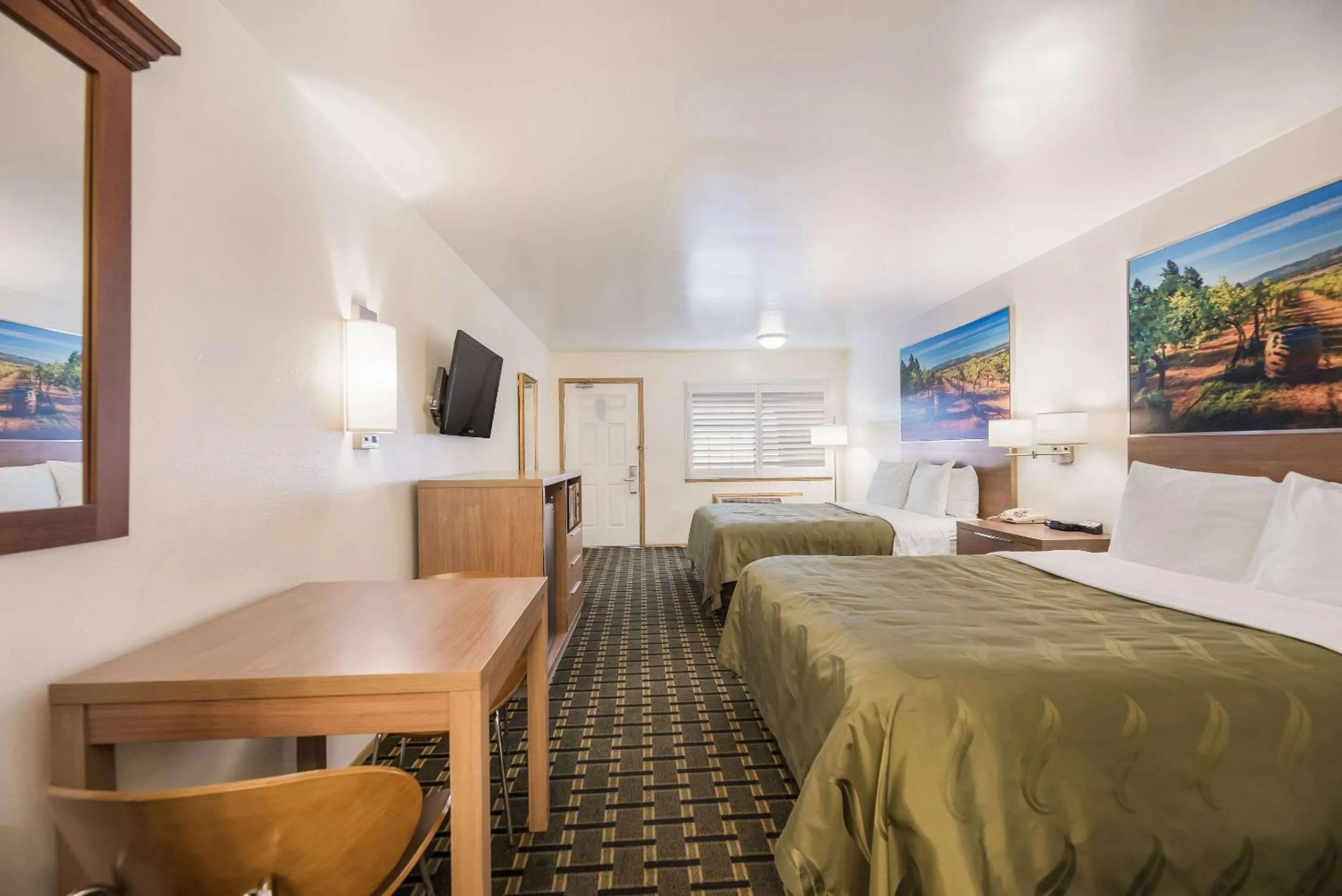 Bedroom, Bed in Quality Inn Near Fort Hunter Liggett
