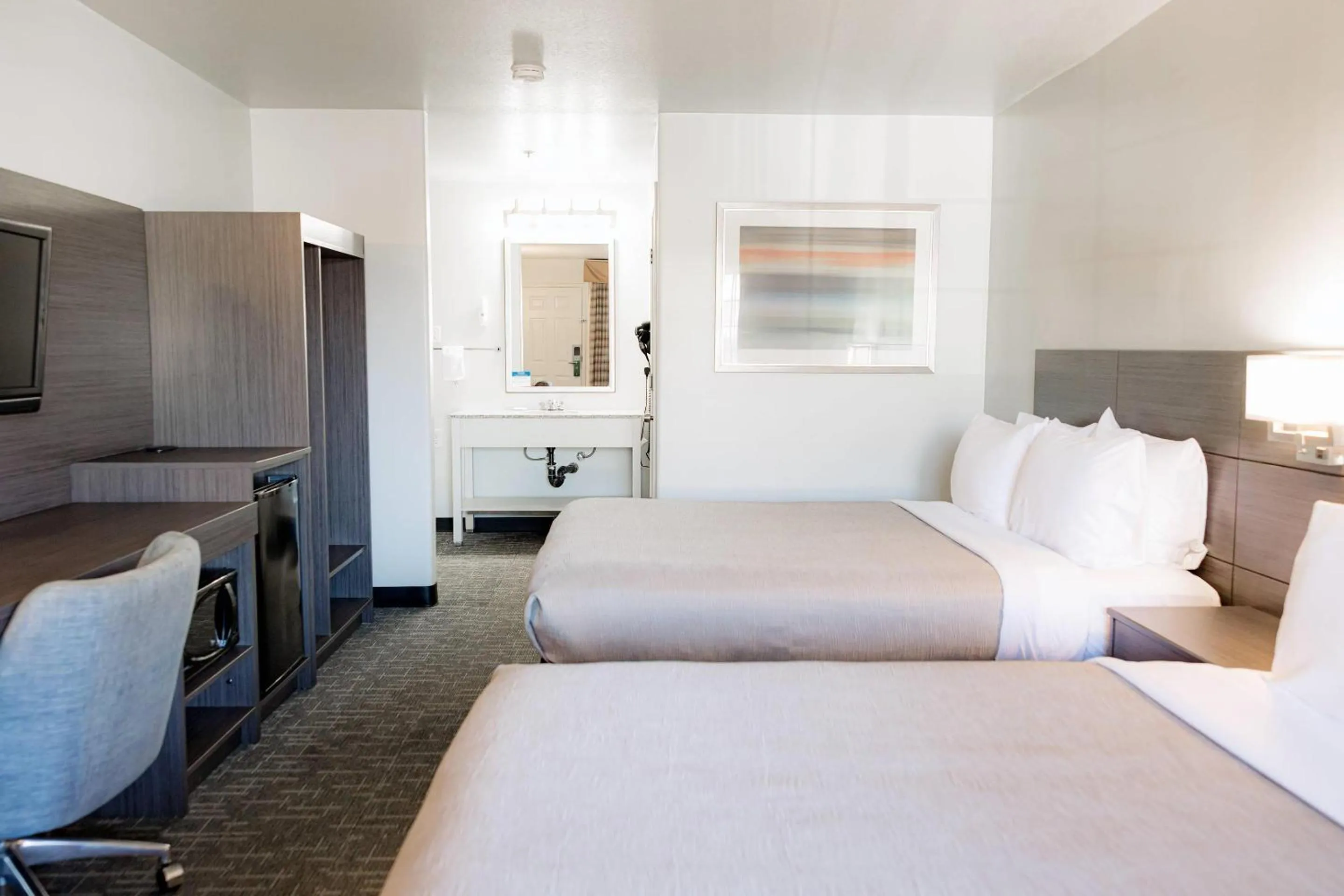 Bedroom, Bed in Quality Inn & Suites Lathrop