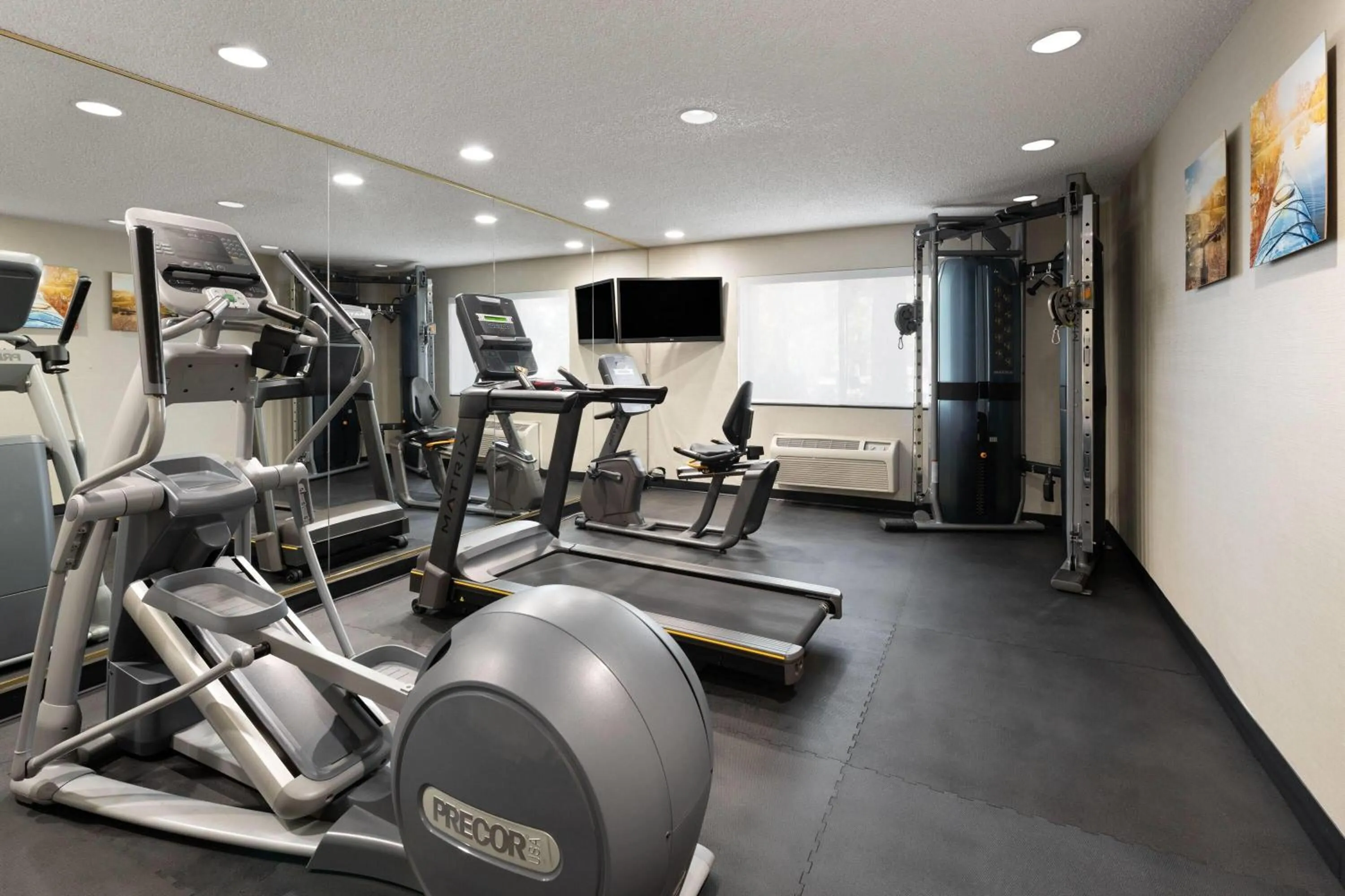 Fitness centre/facilities in Wyndham Garden Newark Fremont Silicon Valley