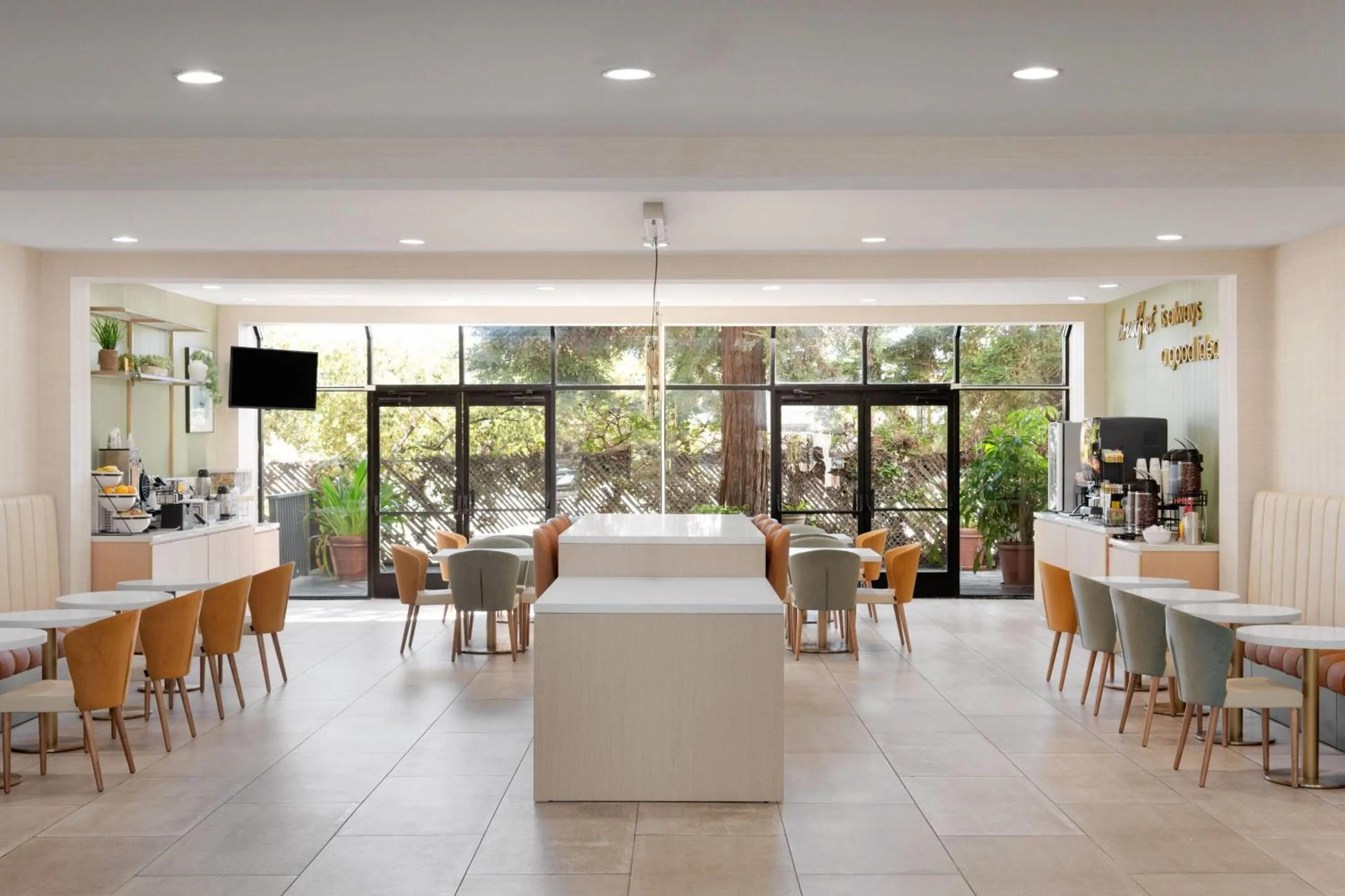 Breakfast in Wyndham Garden Newark Fremont Silicon Valley