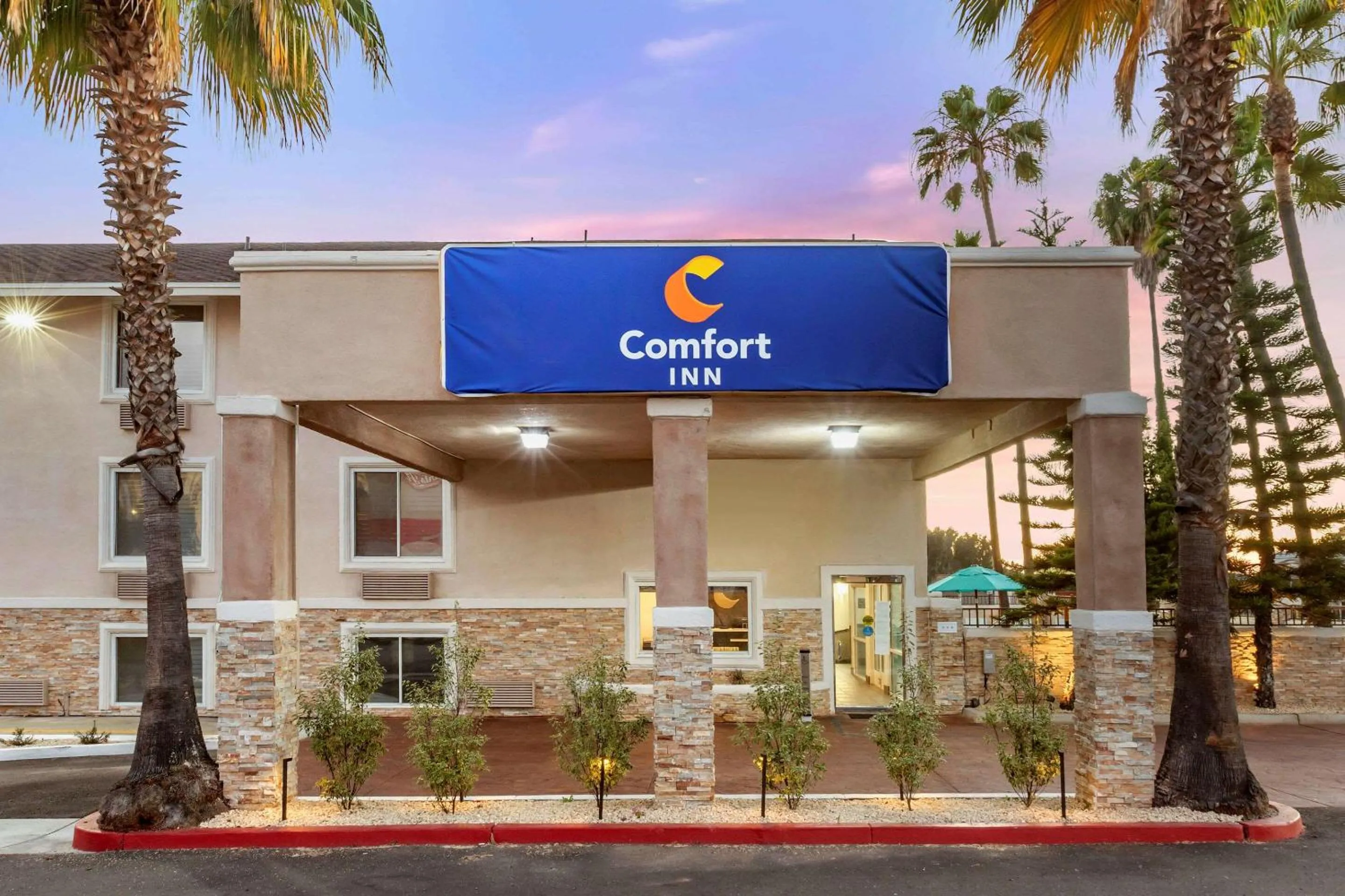 Property building in Comfort Inn San Diego Miramar