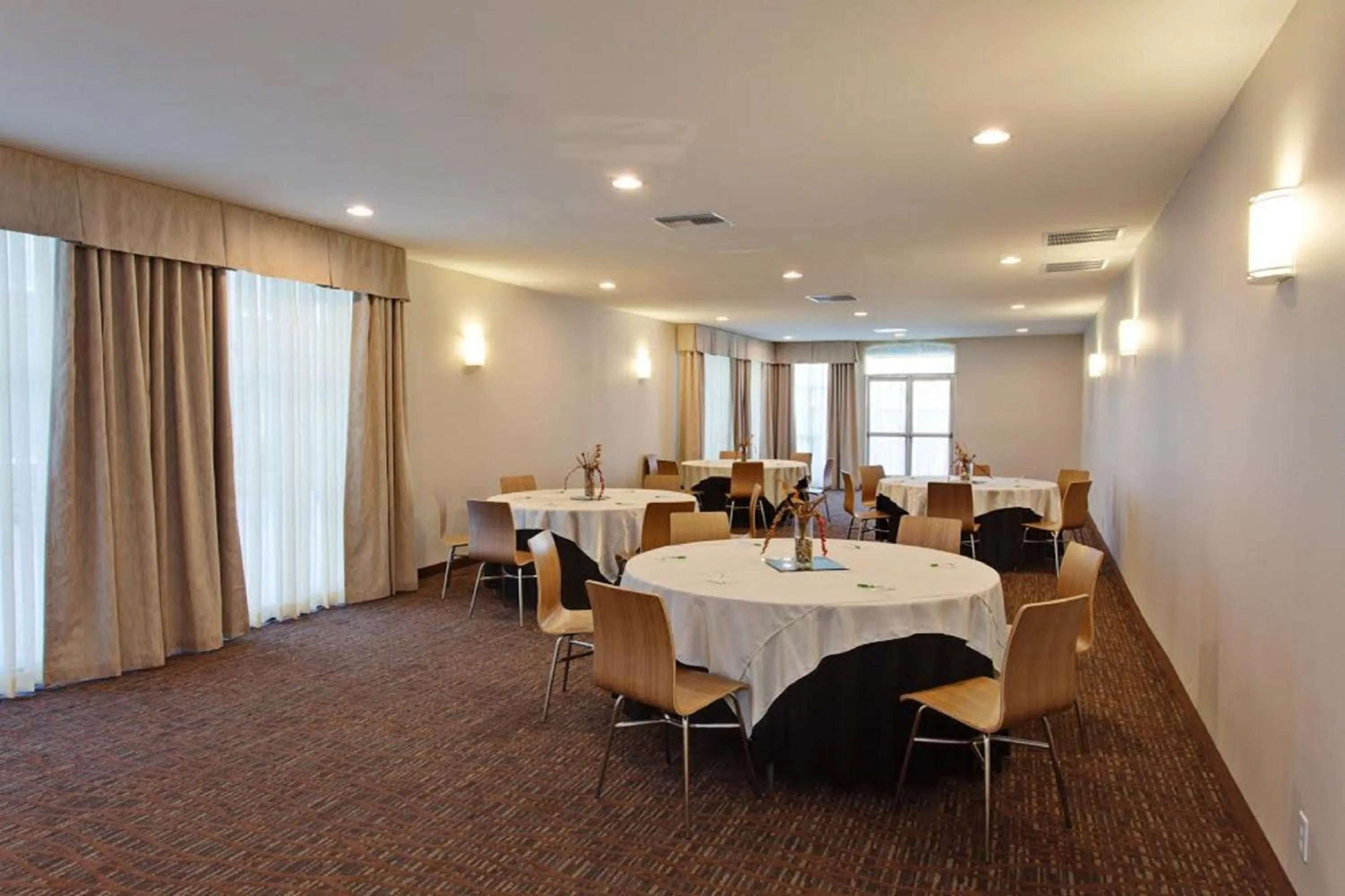 Meeting/conference room in Holiday Inn West Covina by IHG