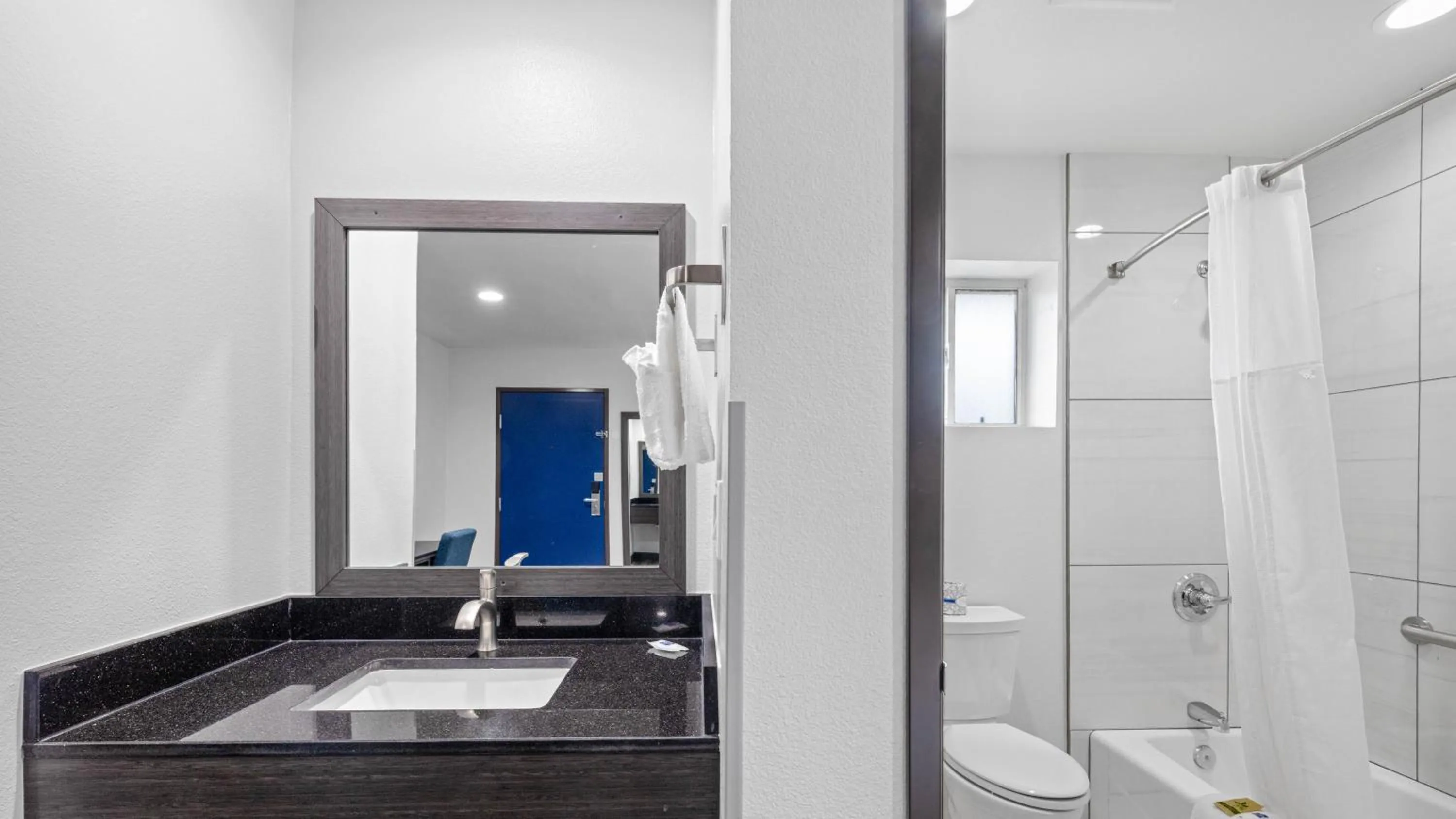 Bathroom in Oceanside, CA – Marina / Camp Pendleton