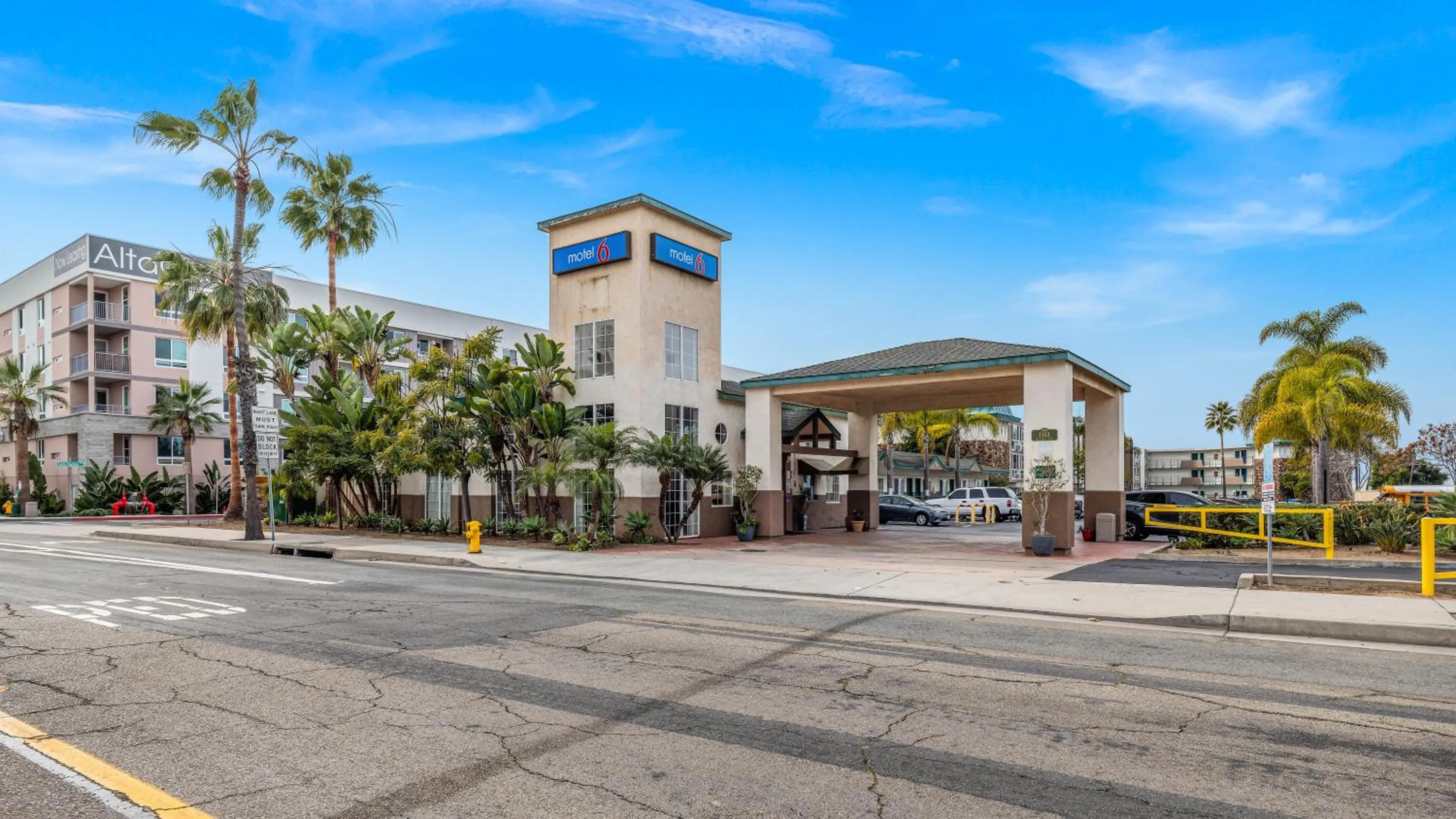 Property building in Oceanside, CA – Marina / Camp Pendleton