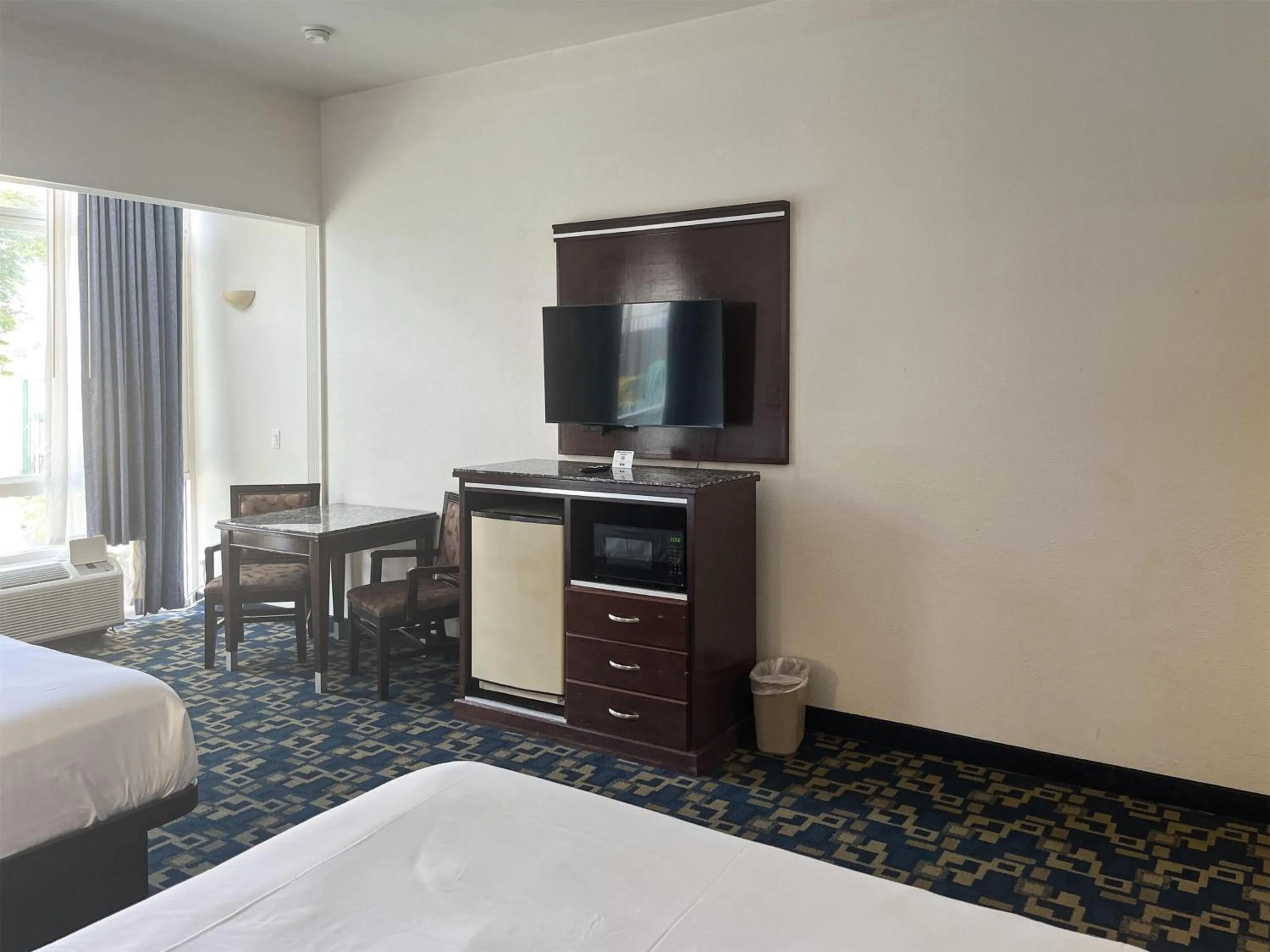 Bedroom, Bed in Oceanside, CA – Marina / Camp Pendleton