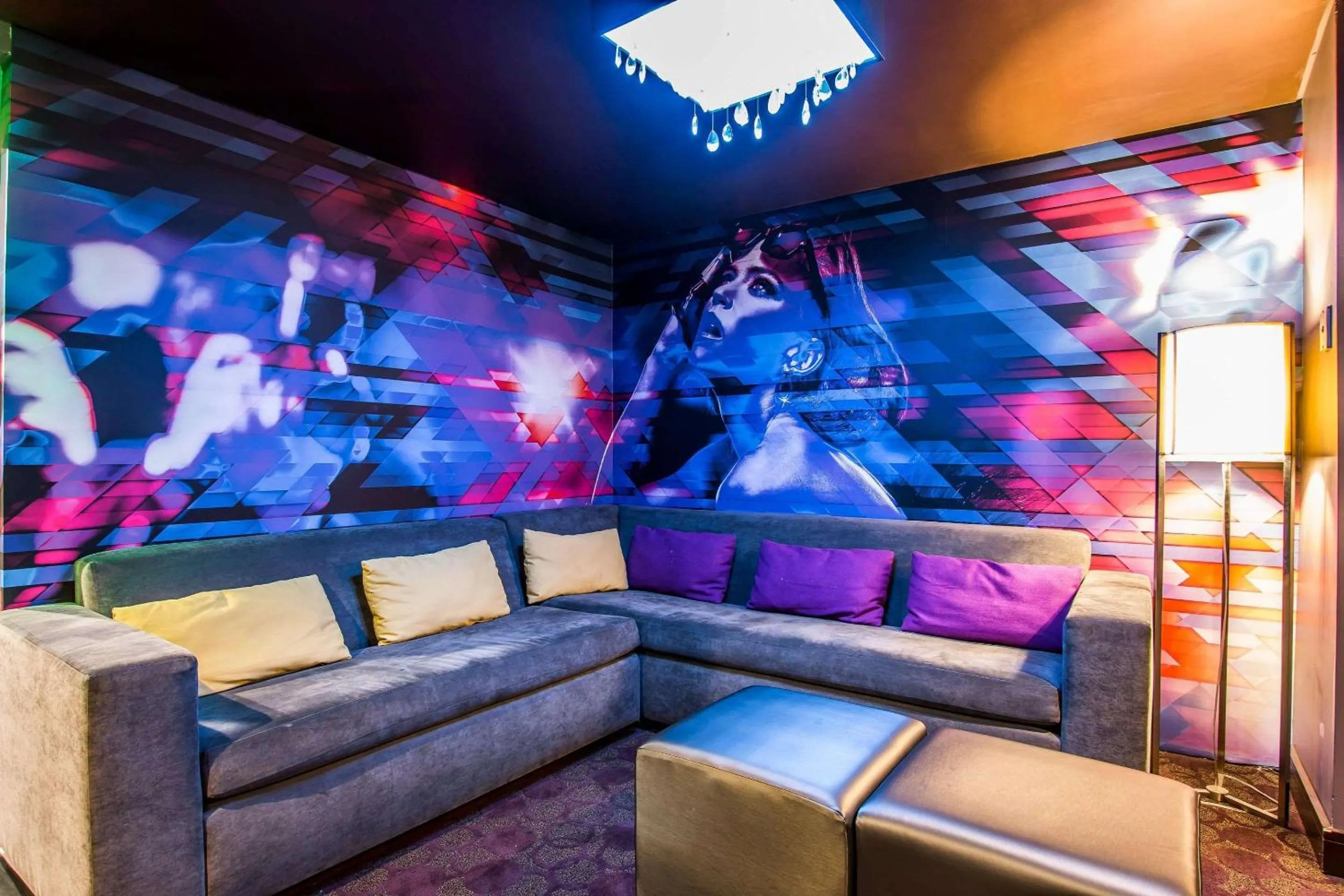 Lobby or reception in Tilt Hotel Universal-Hollywood, an Ascend Collection Hotel