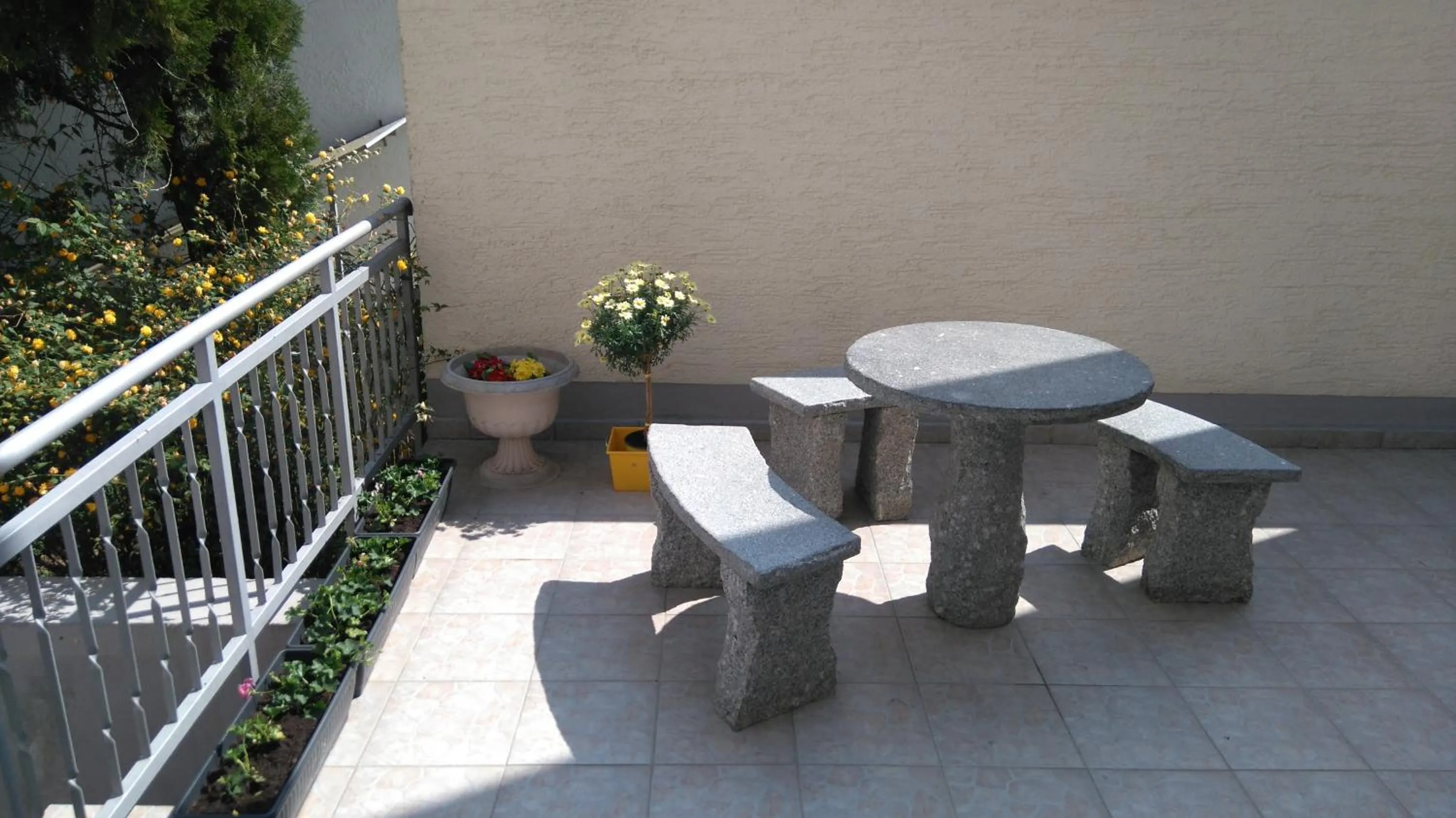 Balcony/Terrace in Hotel Arheilger Hof