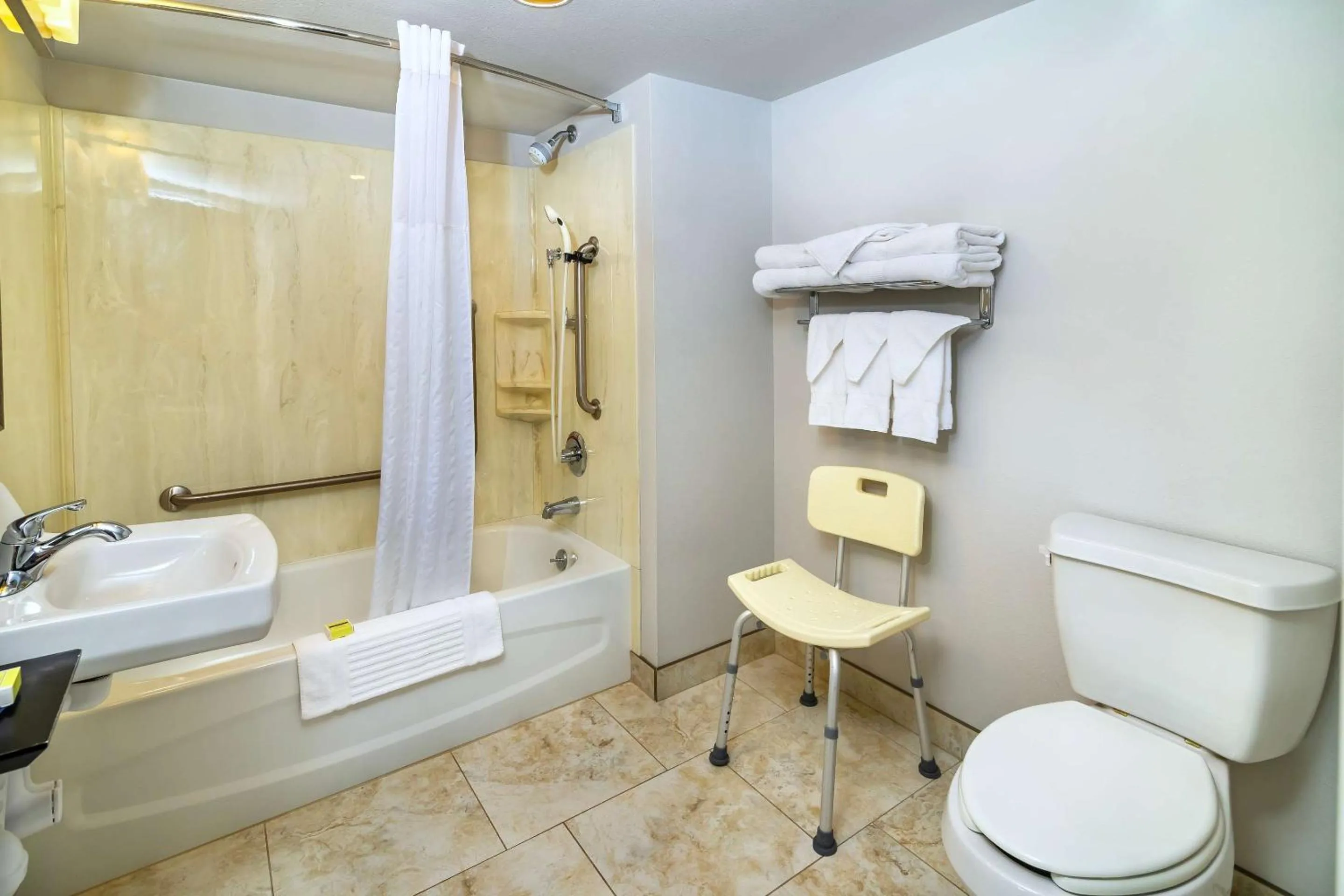 Bedroom in Comfort Inn & Suites