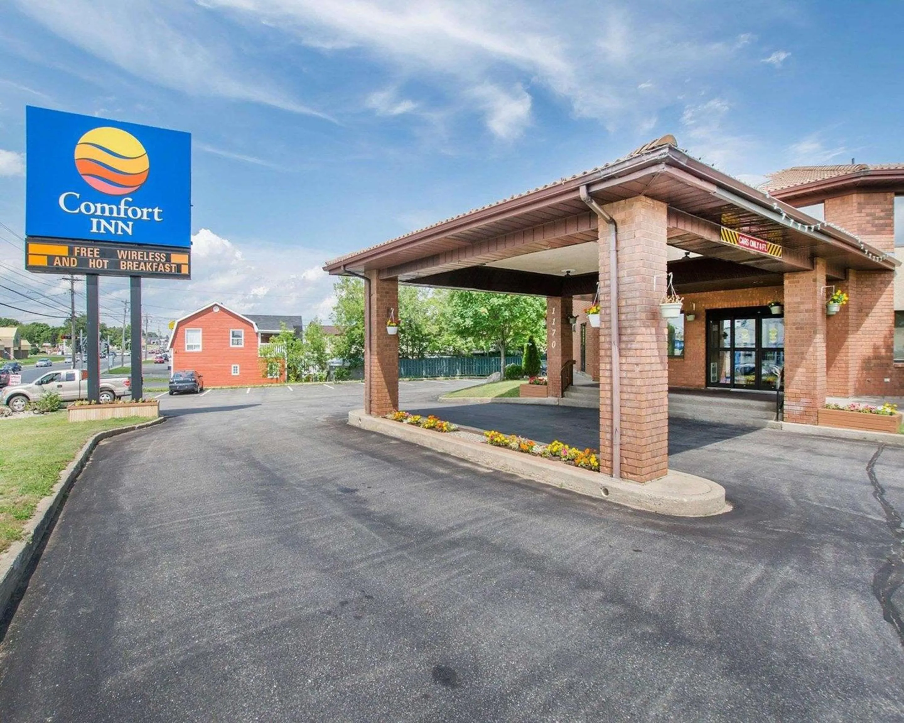 Property building in Comfort Inn